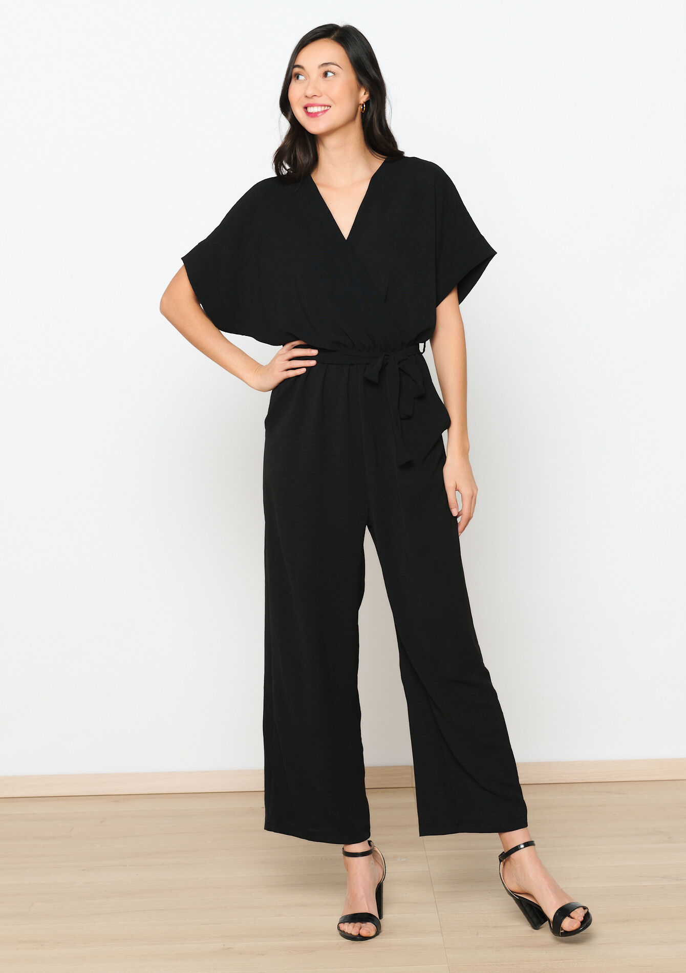 Vloeiende jumpsuit met ceintuur - BLACK - 06004613_1119