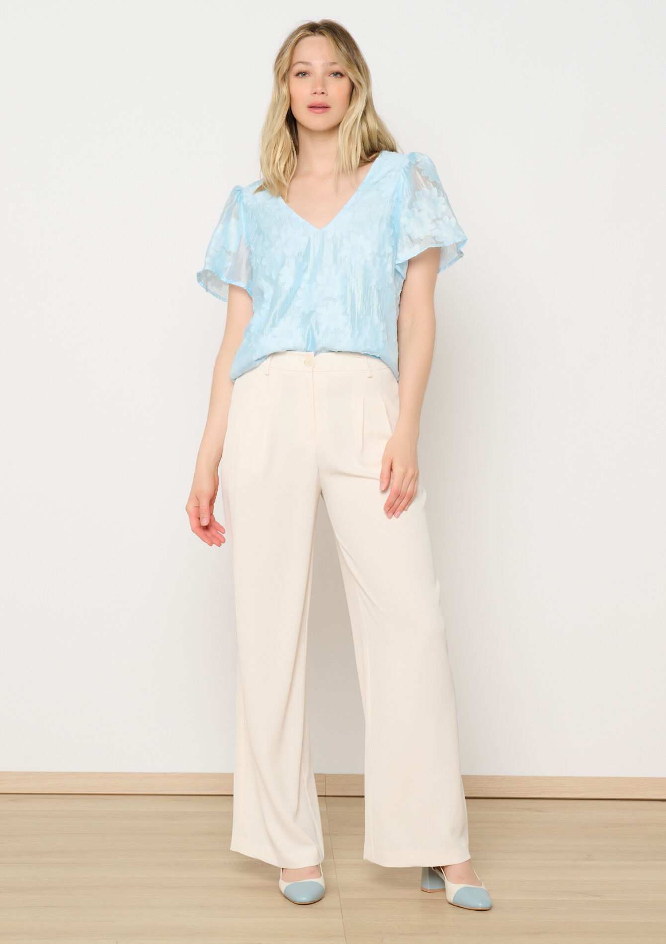 Geborduurde top met strikjes, Geborduurde top met strikjes - BLUE PASTEL - 05702757_3003