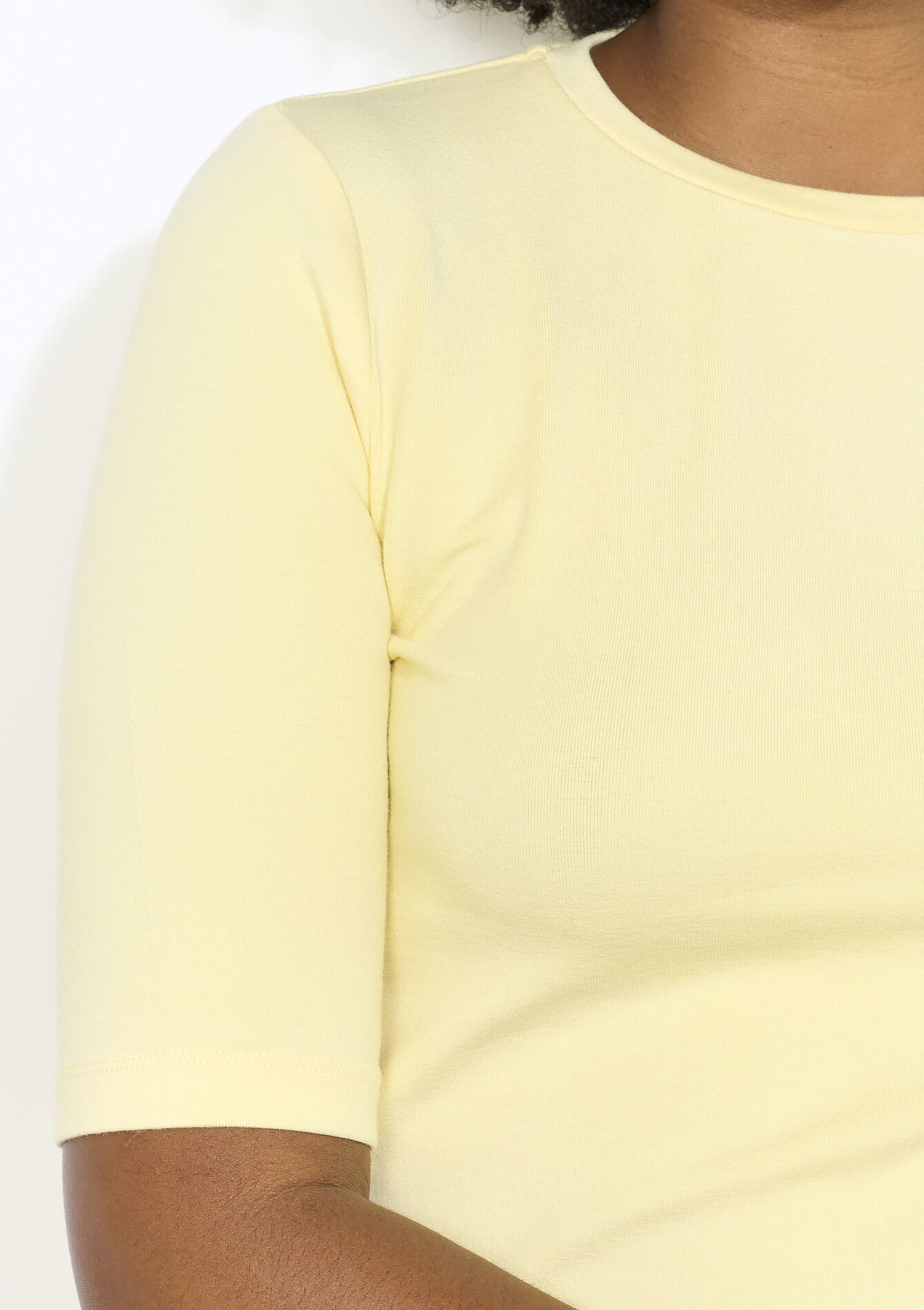 Aansluitend geribbeld t-shirt - YELLOW PASTEL - 02301810_5004