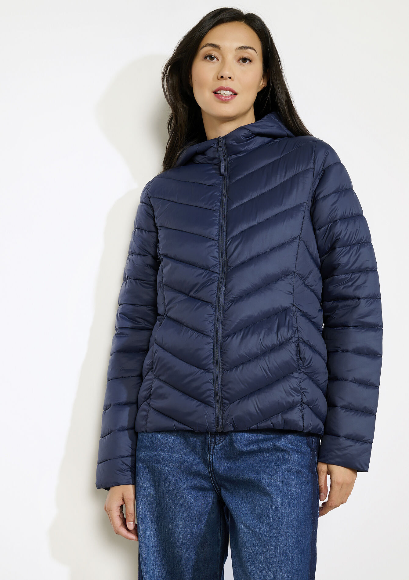 Lichte gewatteerde jas met capuchon, Lichte gewatteerde jas met capuchon - NAVY BASIC - 15000526_2723