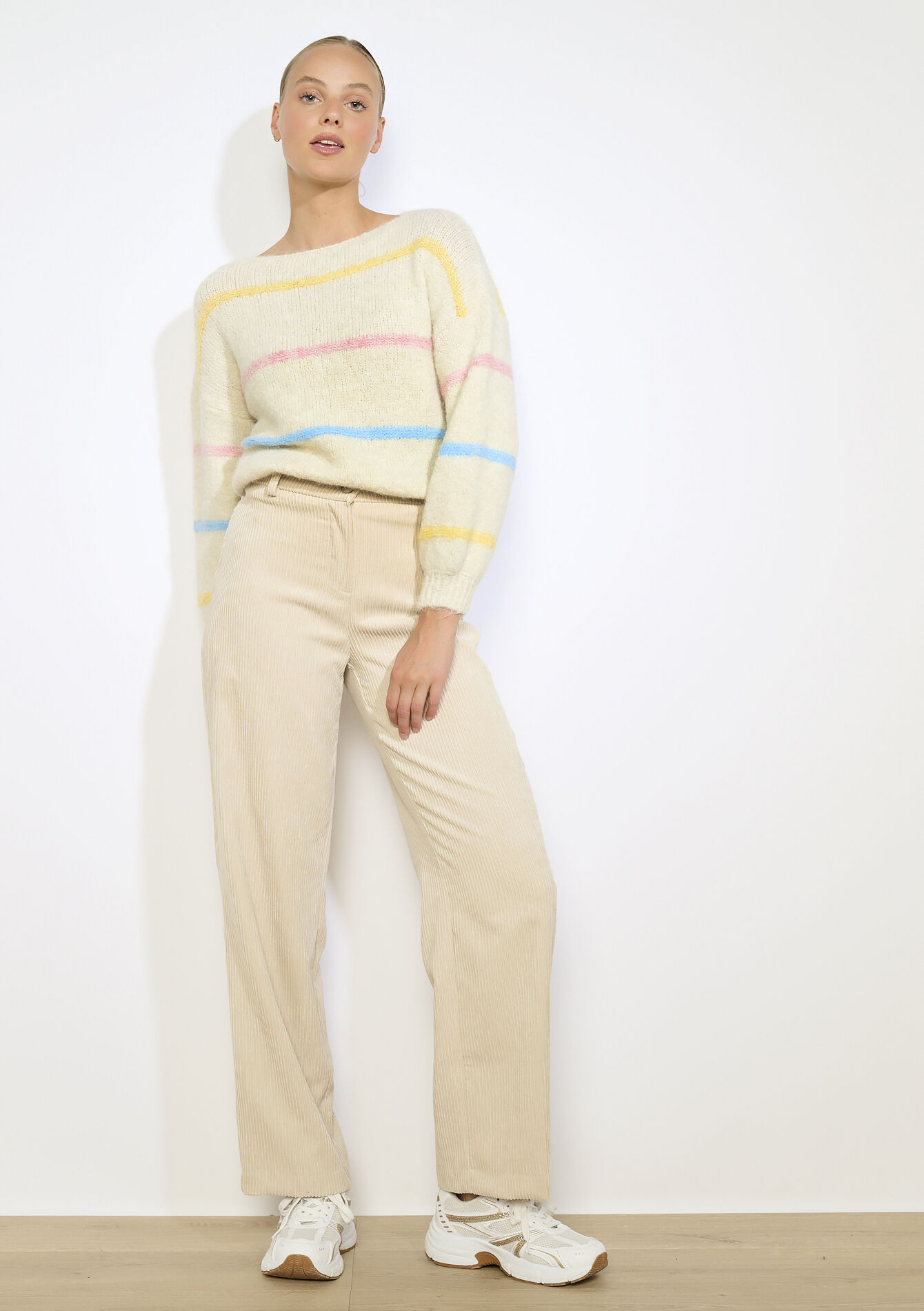 Pantalon tailleur en velours côtelé, Pantalon tailleur en velours côtelé - VANILLA WHITE - 06100741_1013