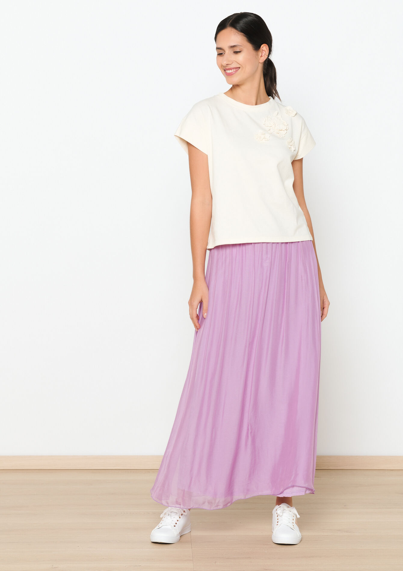 T-shirt with applicated flowers, T-shirt with applicated flowers - VANILLA WHITE - 02301557_1013