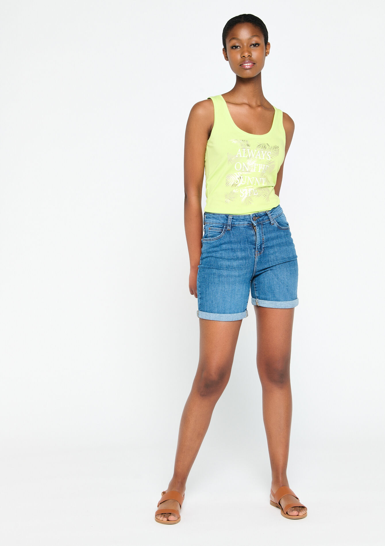 Short - MEDIUM BLUE - 22000340_0500