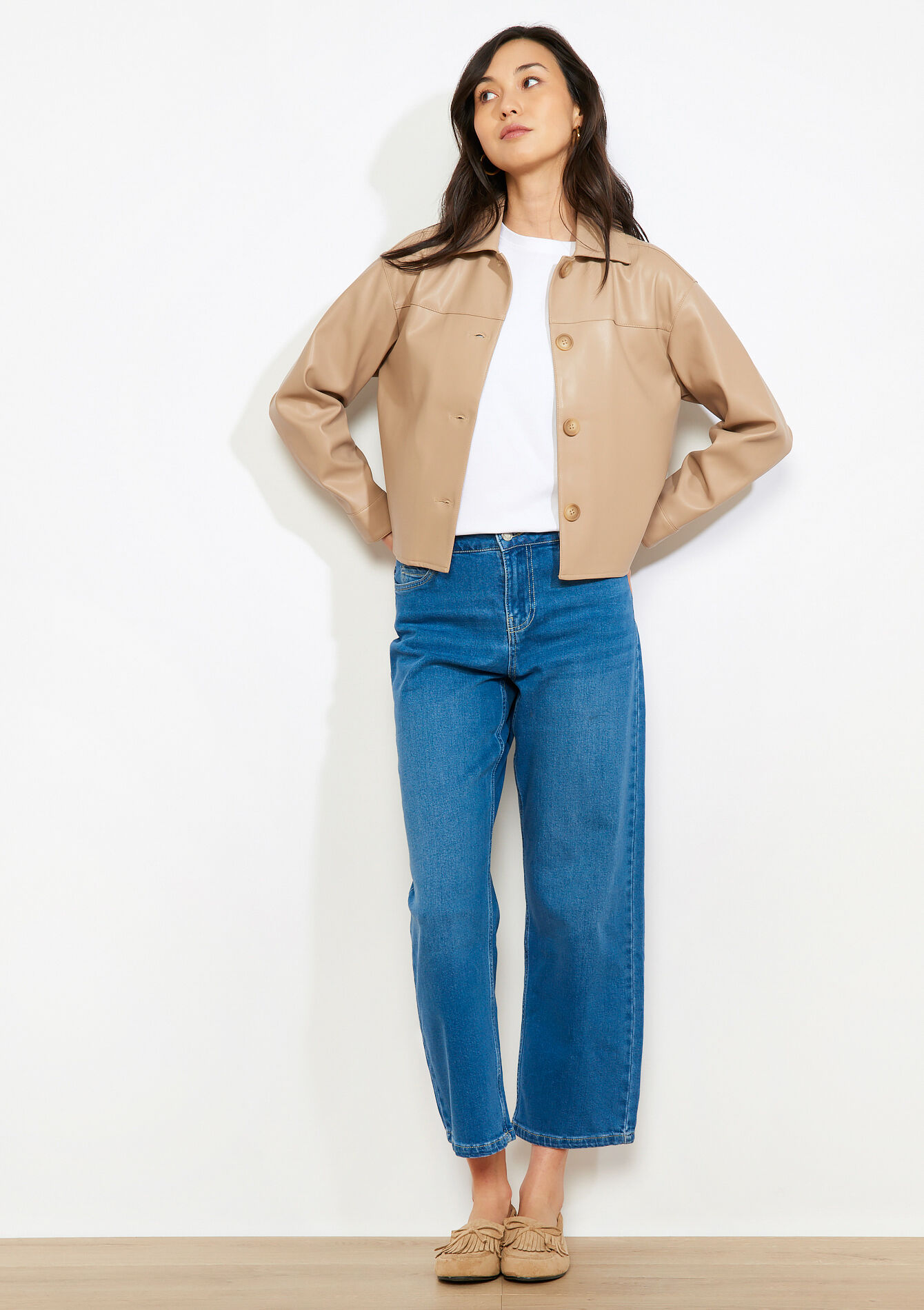 Korte jas met knopen - BEIGE SAND - 09101160_1940