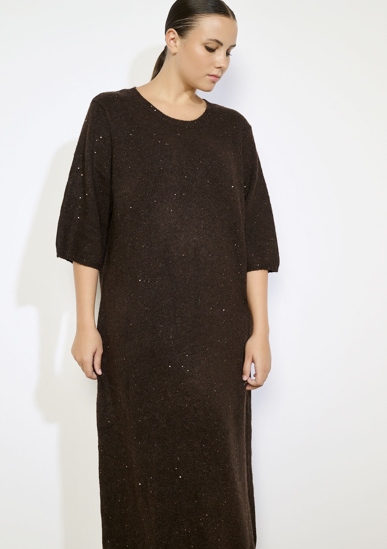 midi gebreide jurk met pailletten, midi gebreide jurk met pailletten - CAMEL BROWN - 08104076_3818