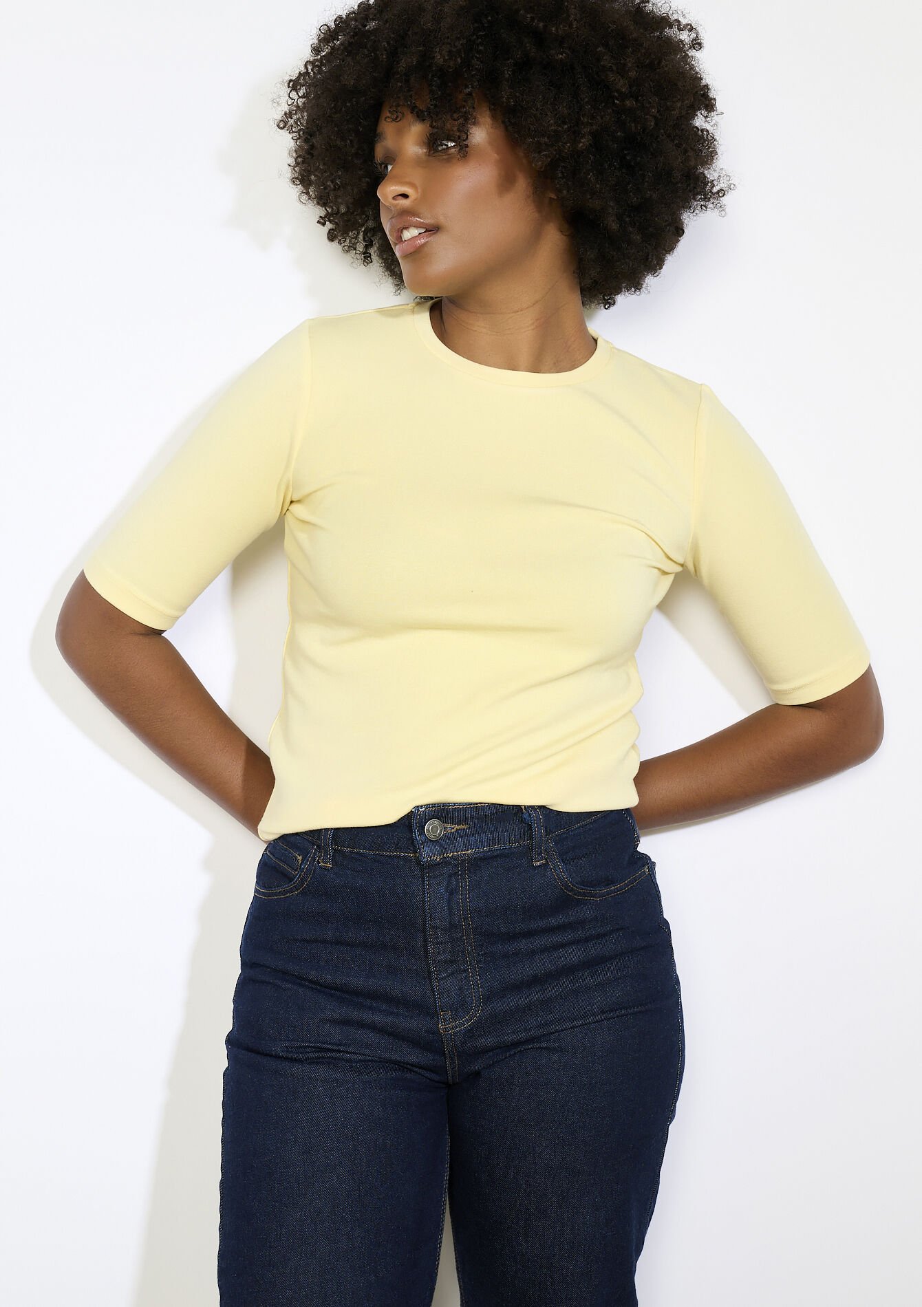 Aansluitend geribbeld t-shirt - YELLOW PASTEL - 02301810_5004