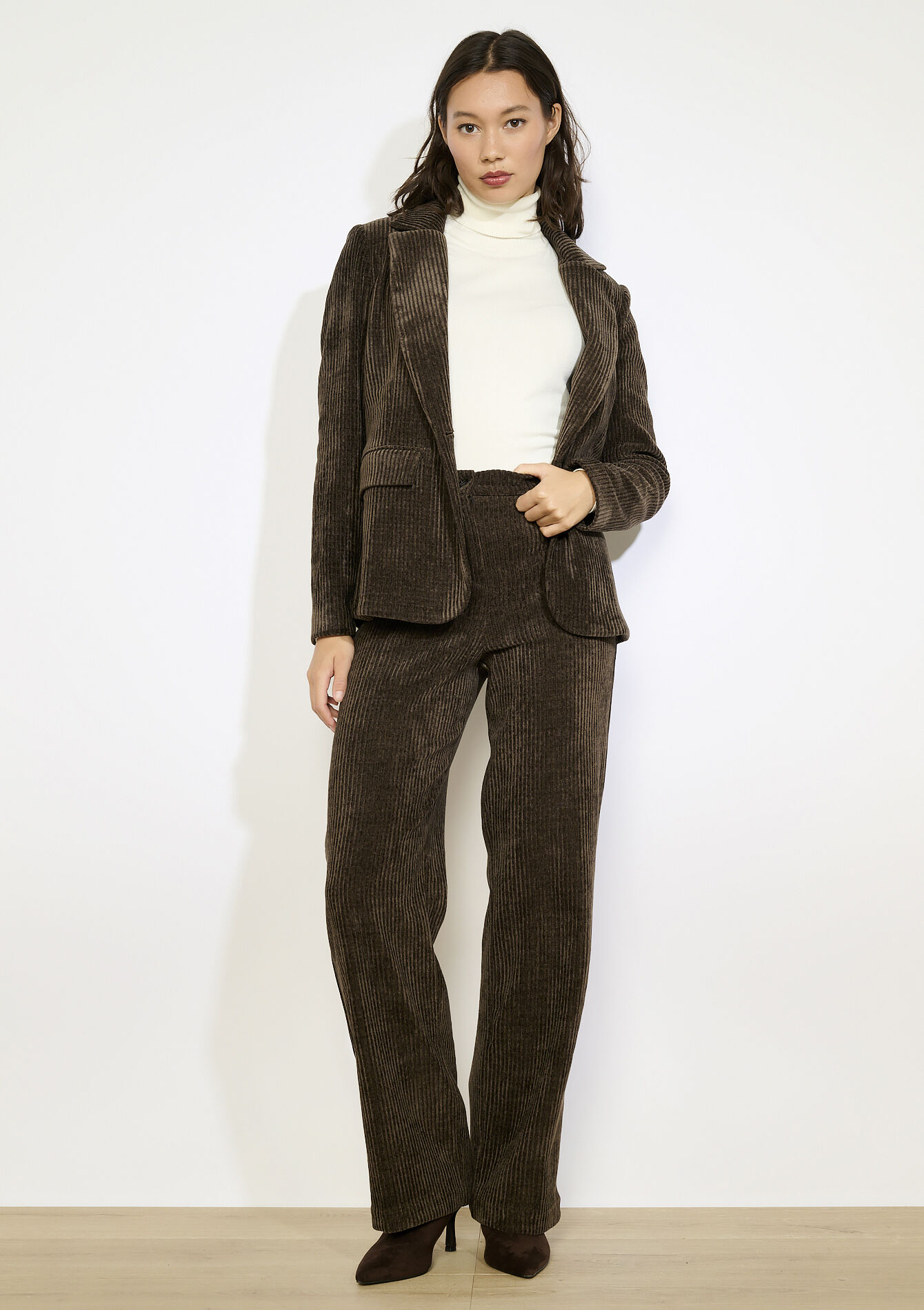 Ribfluwelen wijde broek - BROWN DARK CHOCOLATE - 06601052_3720