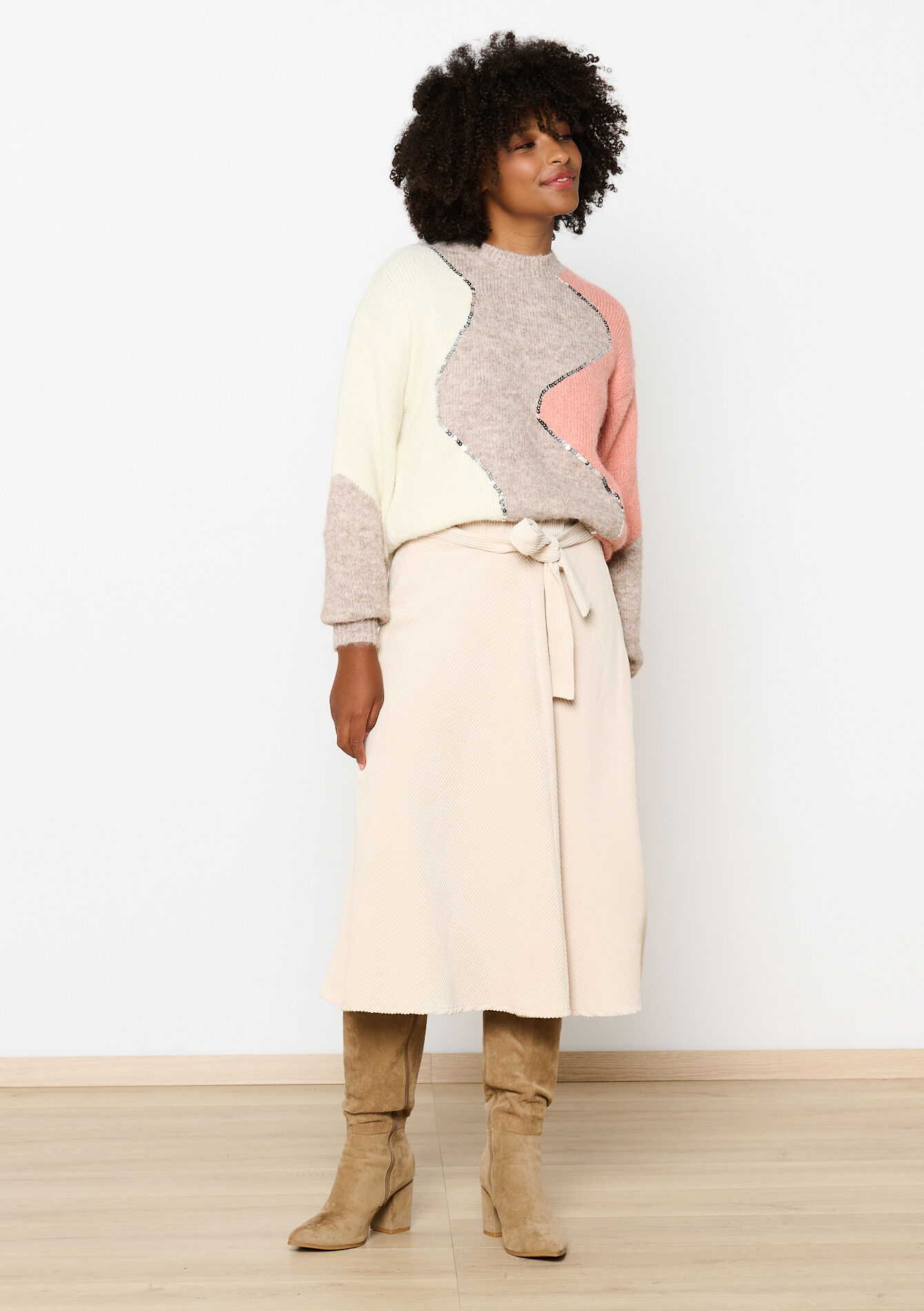 Sweater with zigzag and sequins, Sweater with zigzag and sequins - LIGHT TAUPE - 04006573