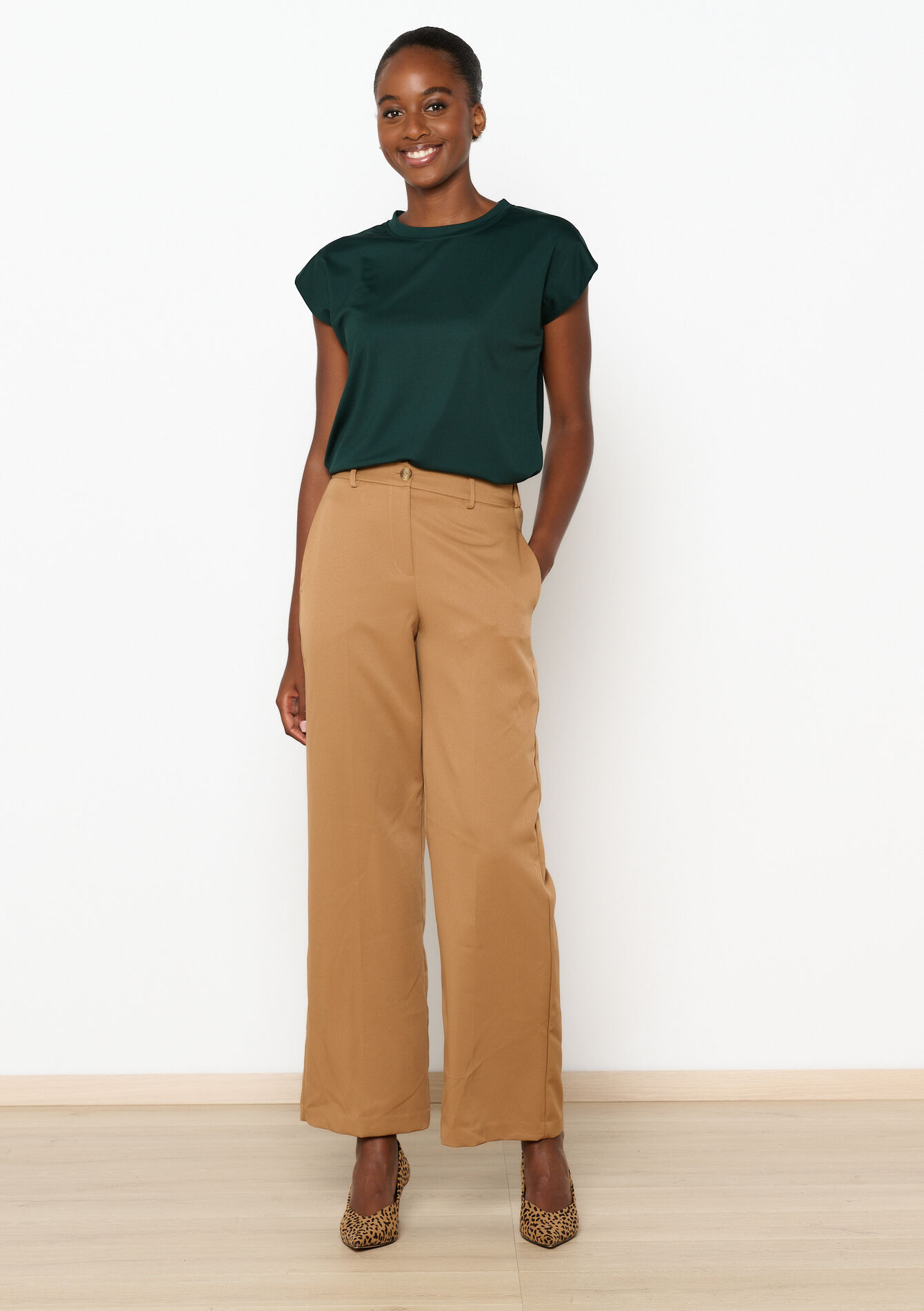 Short-sleeved T-shirt, Short-sleeved T-shirt - BOTTLE GREEN - 02301683_1778