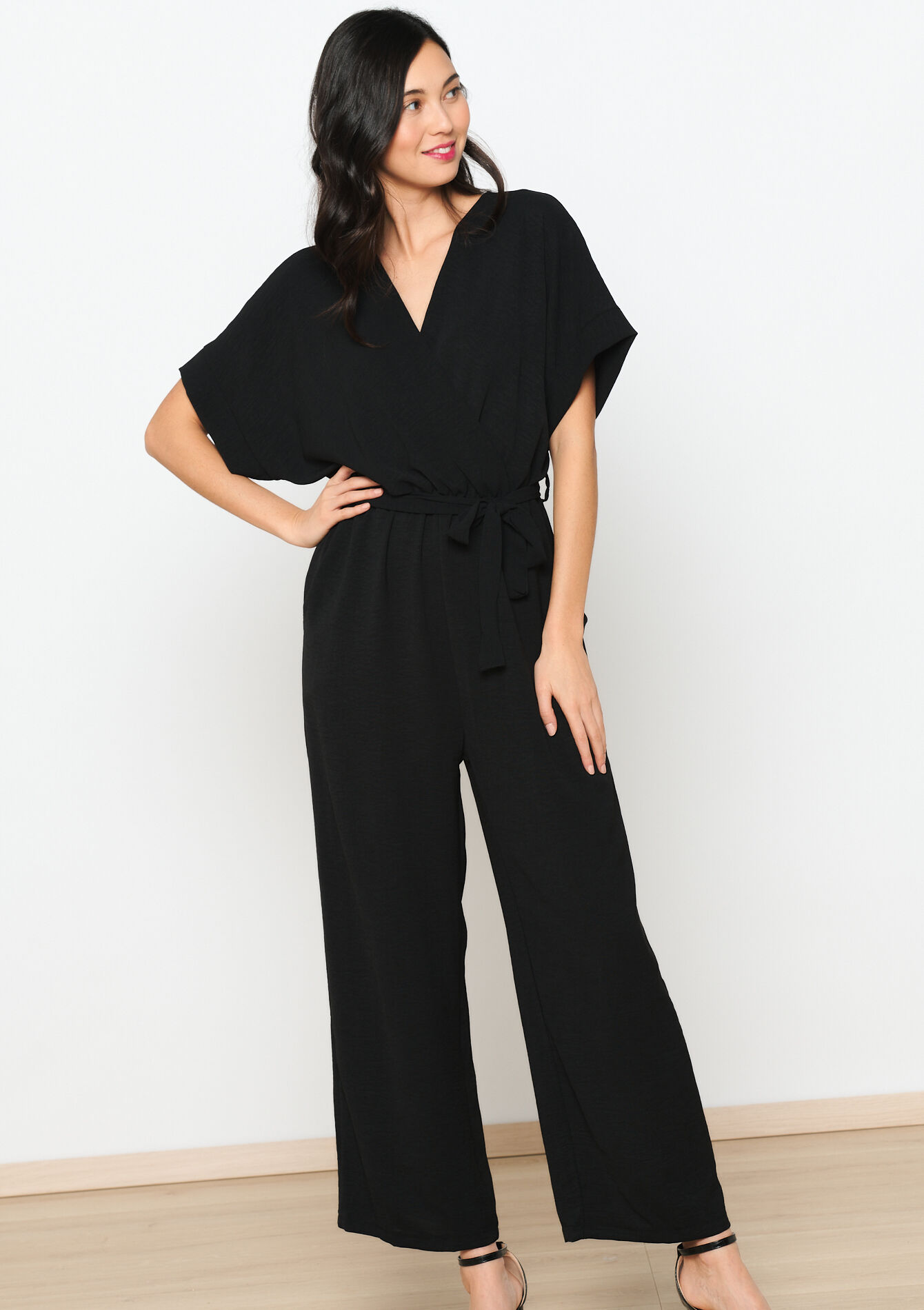 Vloeiende jumpsuit met ceintuur - BLACK - 06004613_1119
