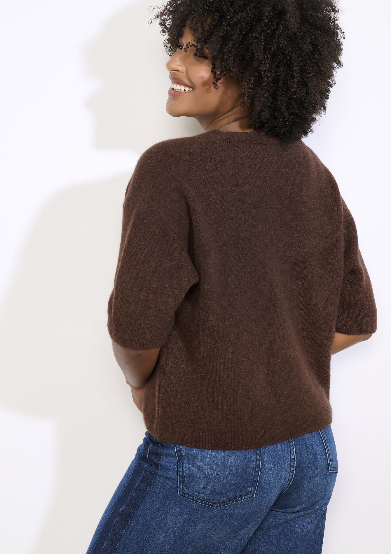 Cropped cardigan with bold buttons - BROWN DARK CHOCOLATE - 04101356_3720
