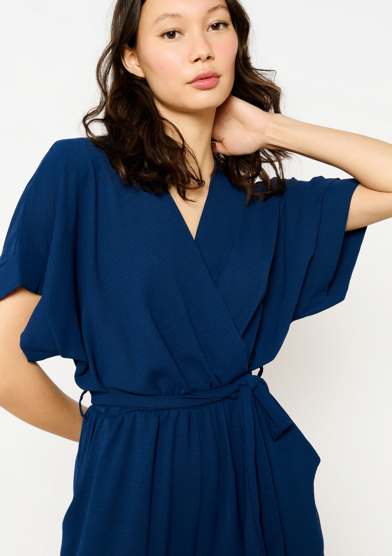 Vloeiende jumpsuit met ceintuur - NAVY BASIC - 06004613_2723