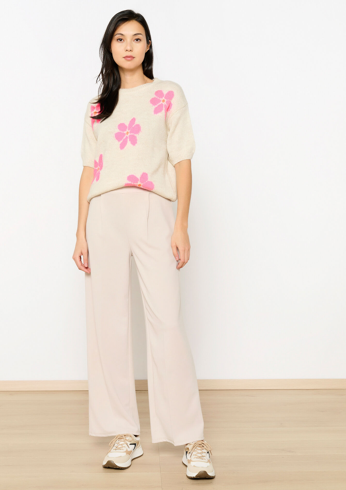 Pull avec fleurs - VANILLA WHITE - 04006869_1013