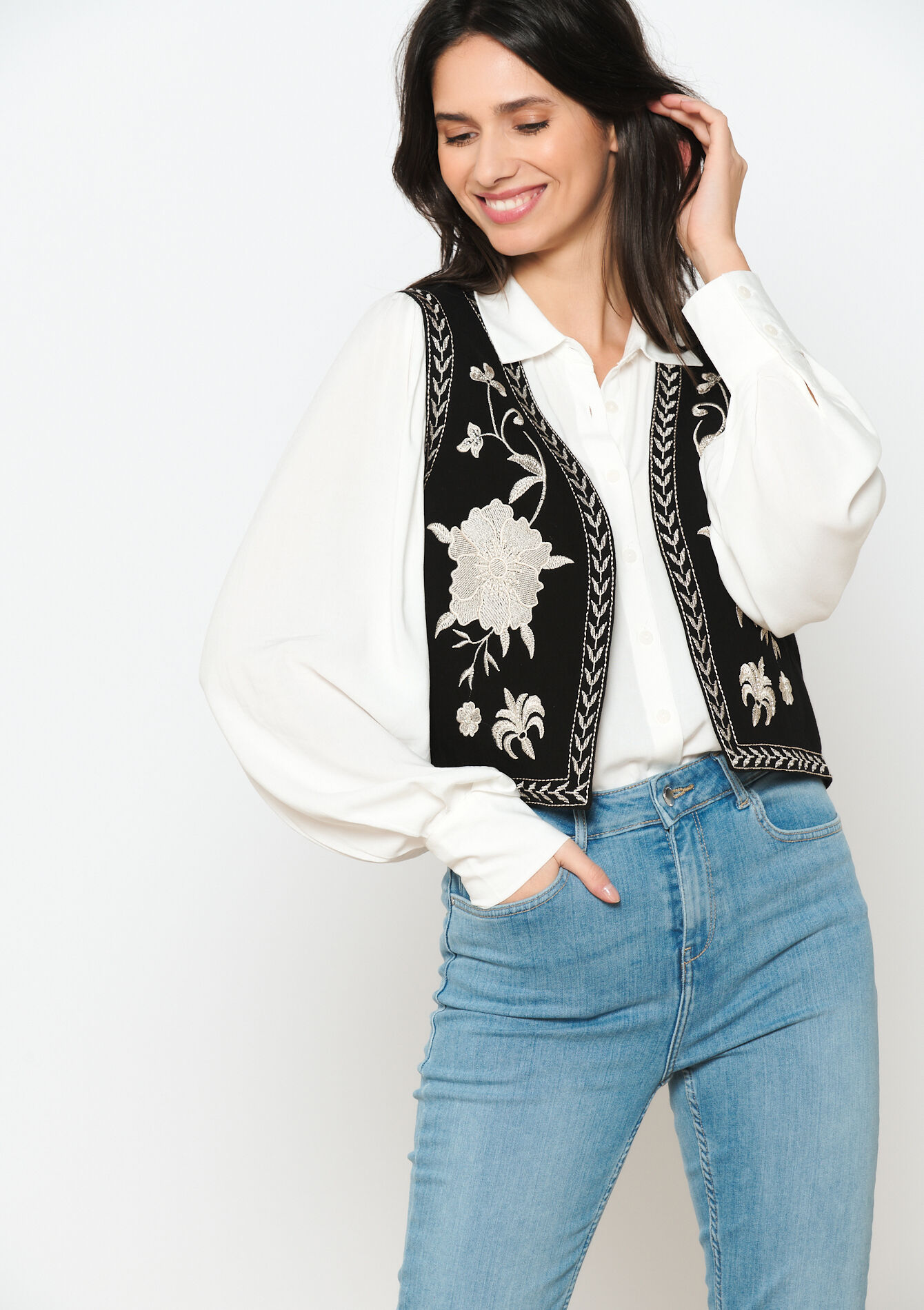 Mouwloos geborduurd jasje, Mouwloos geborduurd jasje - BLACK - 09100910_1119