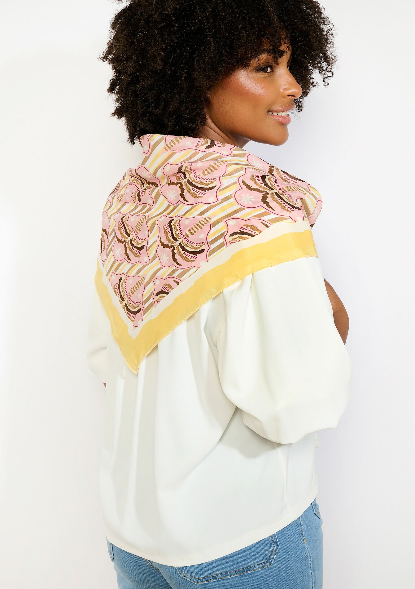 Zijden carré met juweelaccent - YELLOW PASTEL - 17101555_5004