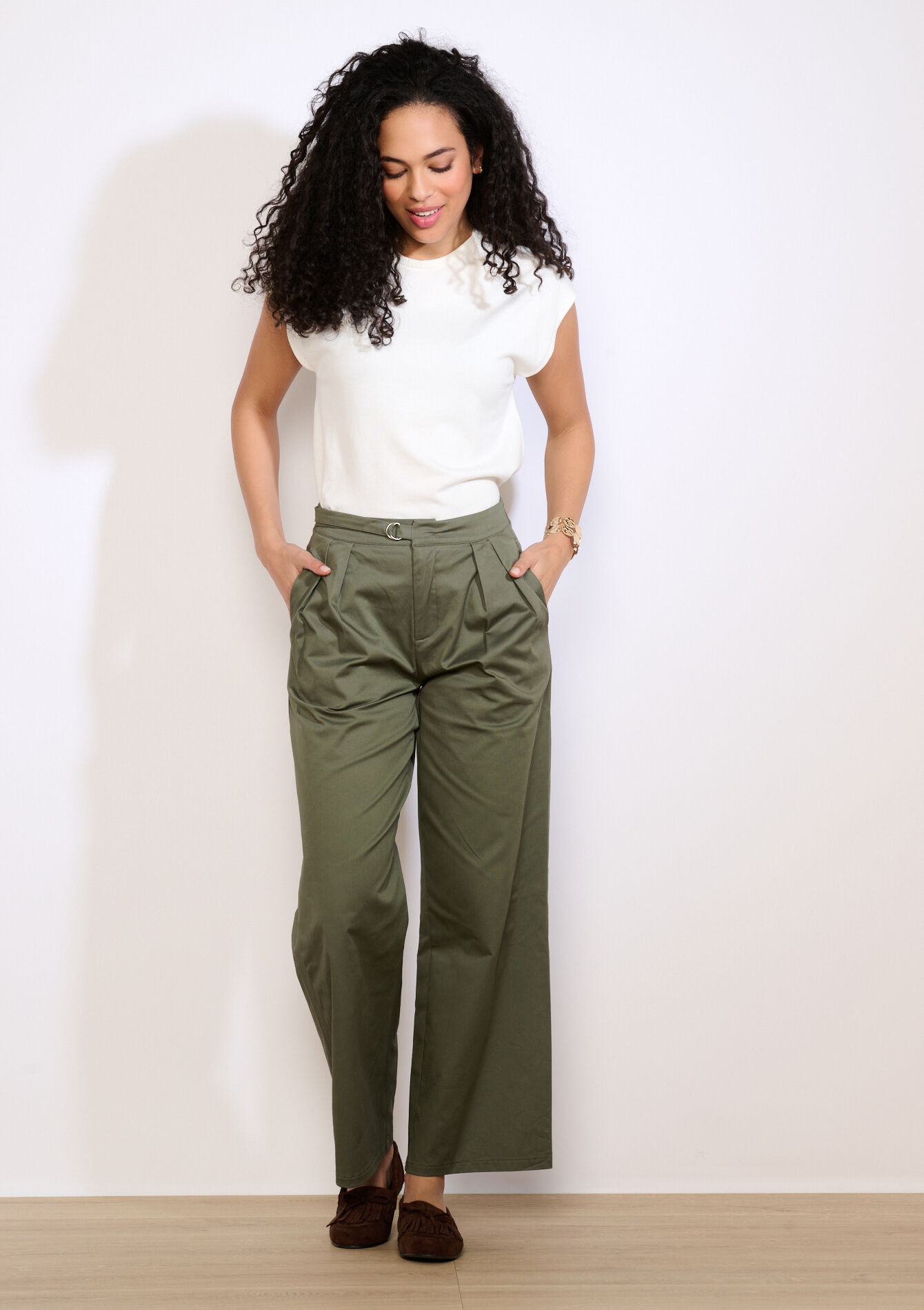 High-waist broek met wijde pijpen - KHAKI MED - 06100798_4327