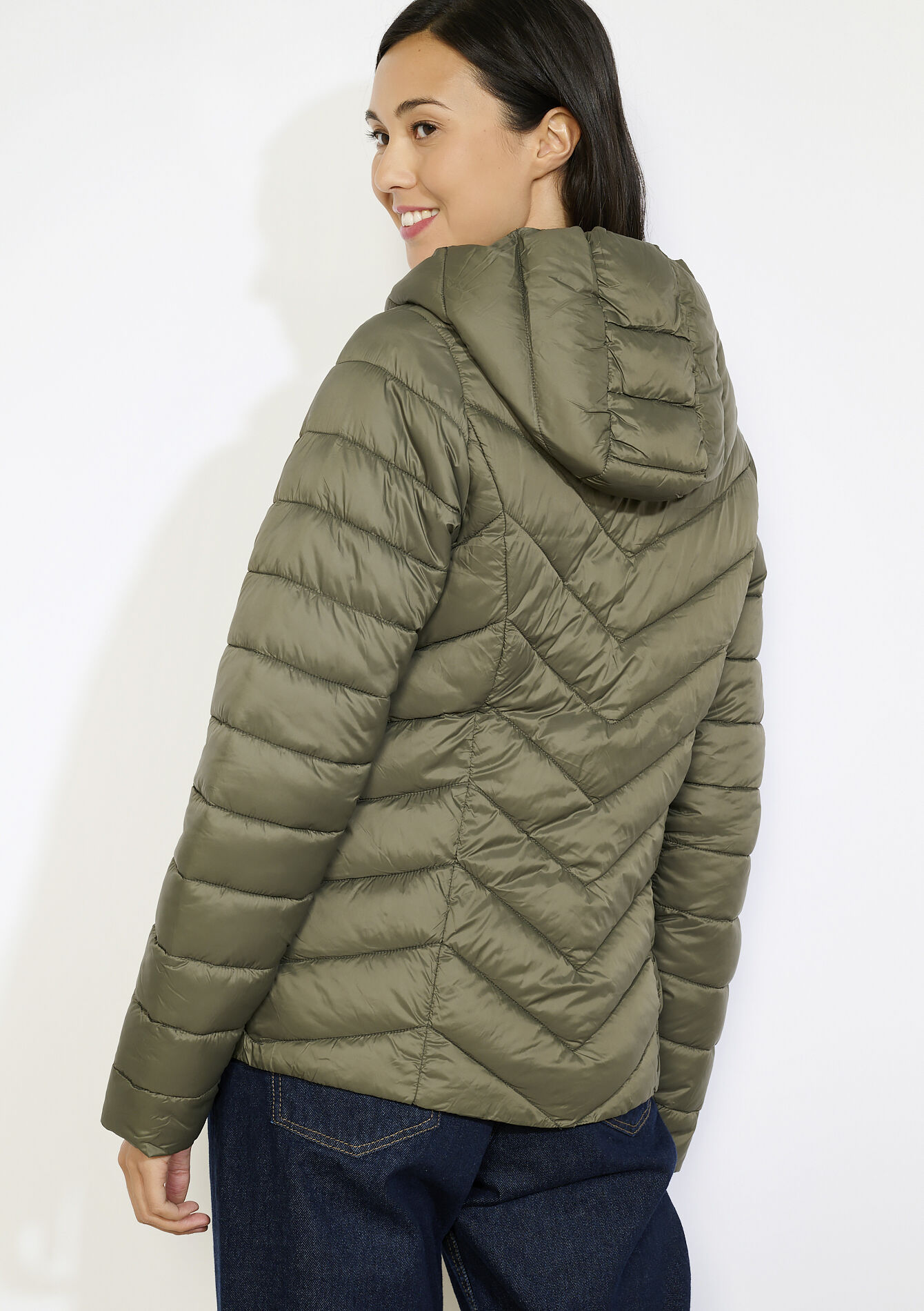 Lichte gewatteerde jas met capuchon, Lichte gewatteerde jas met capuchon - KHAKI MED - 15000526_4327