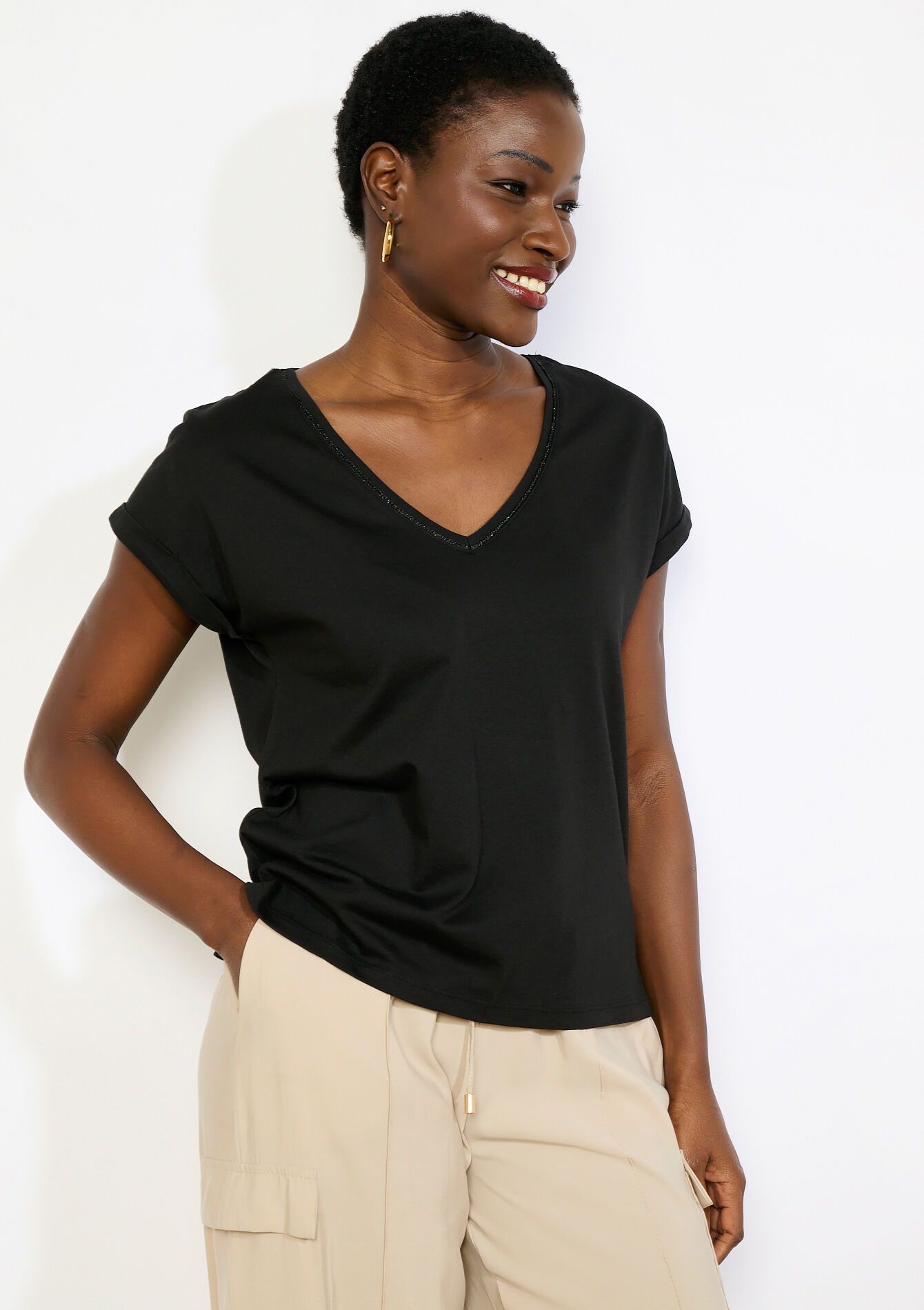 T-shirt met V-hals - BLACK - 02301937_1119