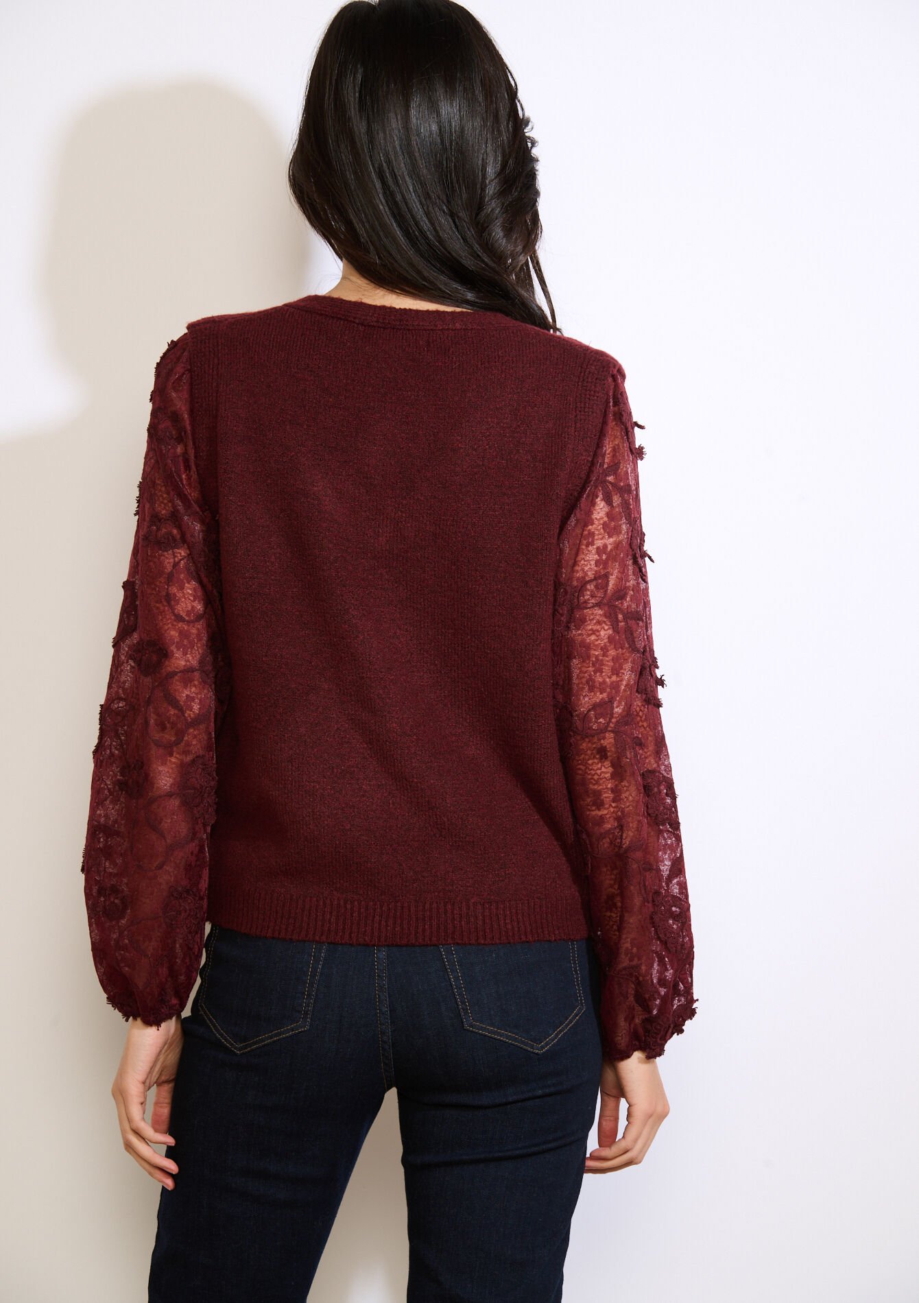 V-neck pullover with lace sleeves - BORDEAU WINE - 04006976_1467