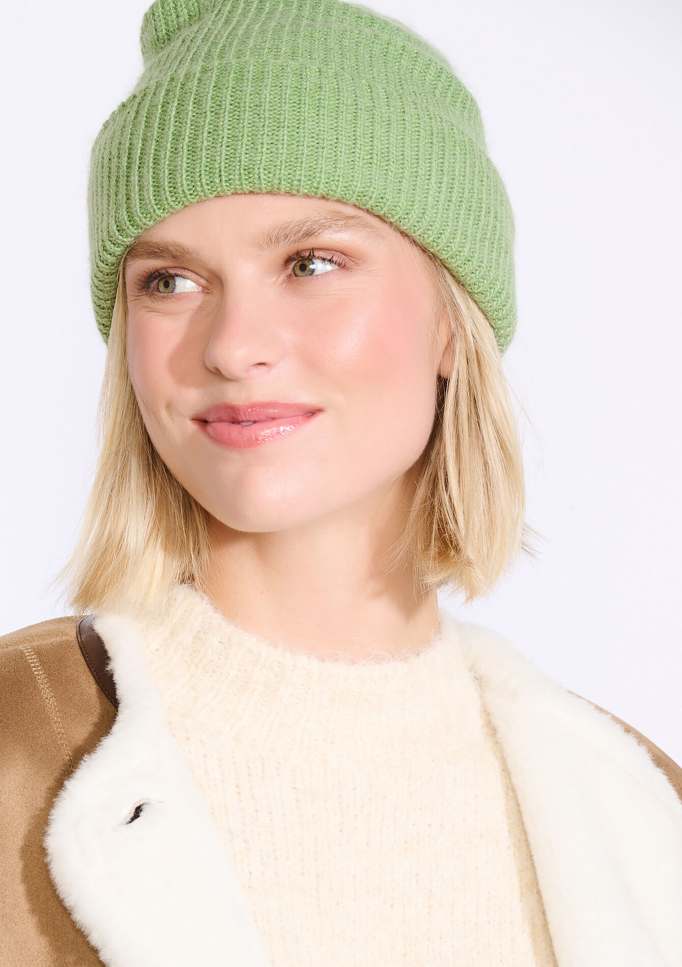 Zachte geribde beanie, Zachte geribde beanie - GREEN MOSS - 17002194_4504