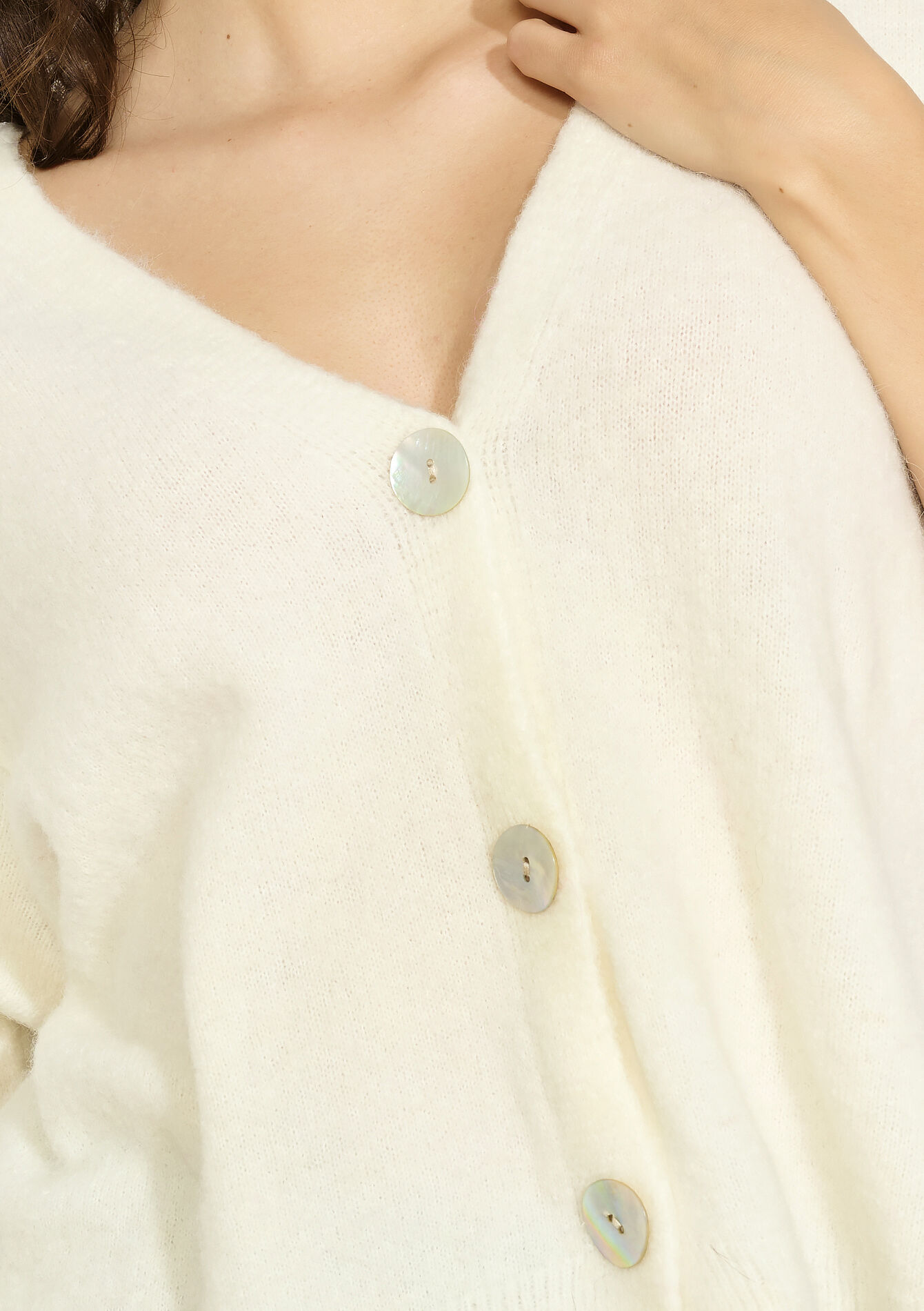 Kort vest met opvallende knopen, Kort vest met opvallende knopen - VANILLA WHITE - 04101356_1013