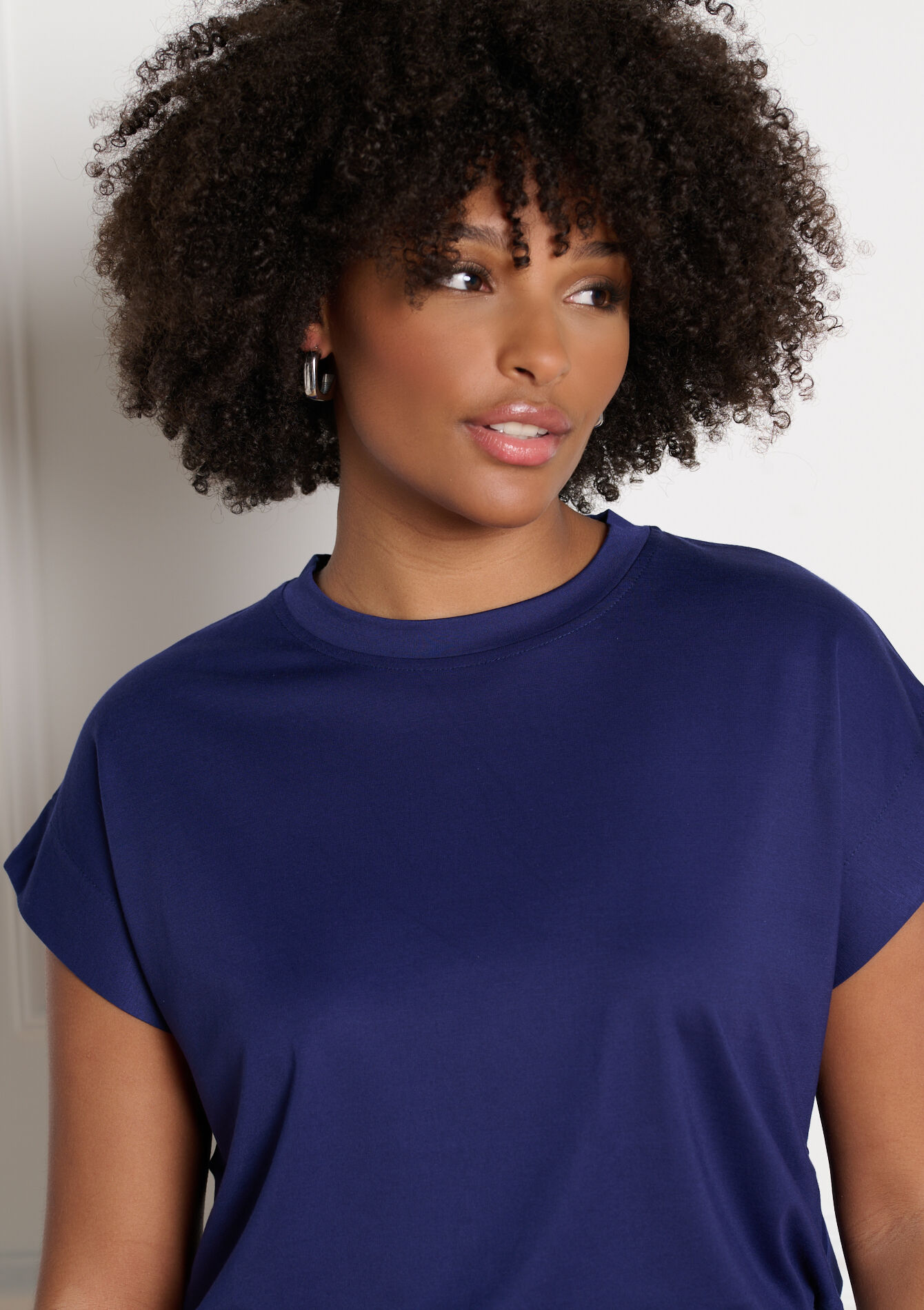 Soepele t-shirt met korte mouwen - NAVY BASIC - 02301933_2723