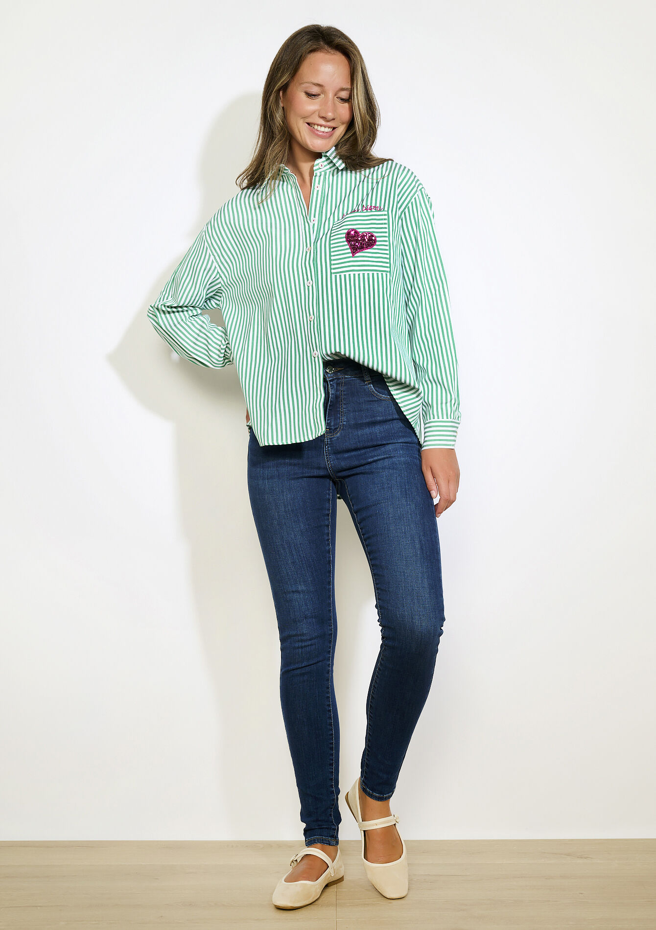 Gestreept hemd met hartdetail, Gestreept hemd met hartdetail - GREEN APPLE - 05702916_1783