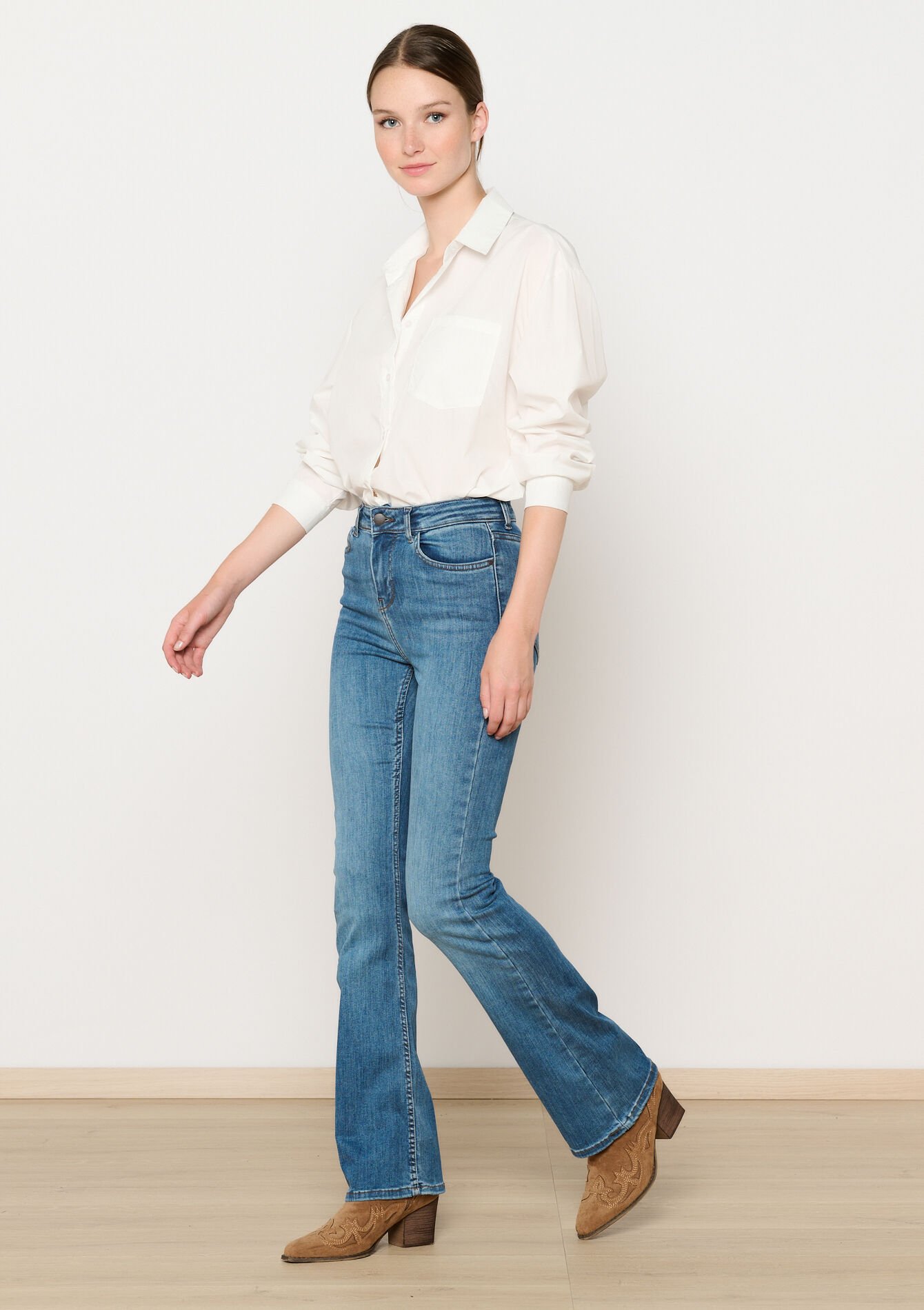 Jean bootcut avec taille haute, Jean bootcut avec taille haute - MEDIUM BLUE - 22000541_0500