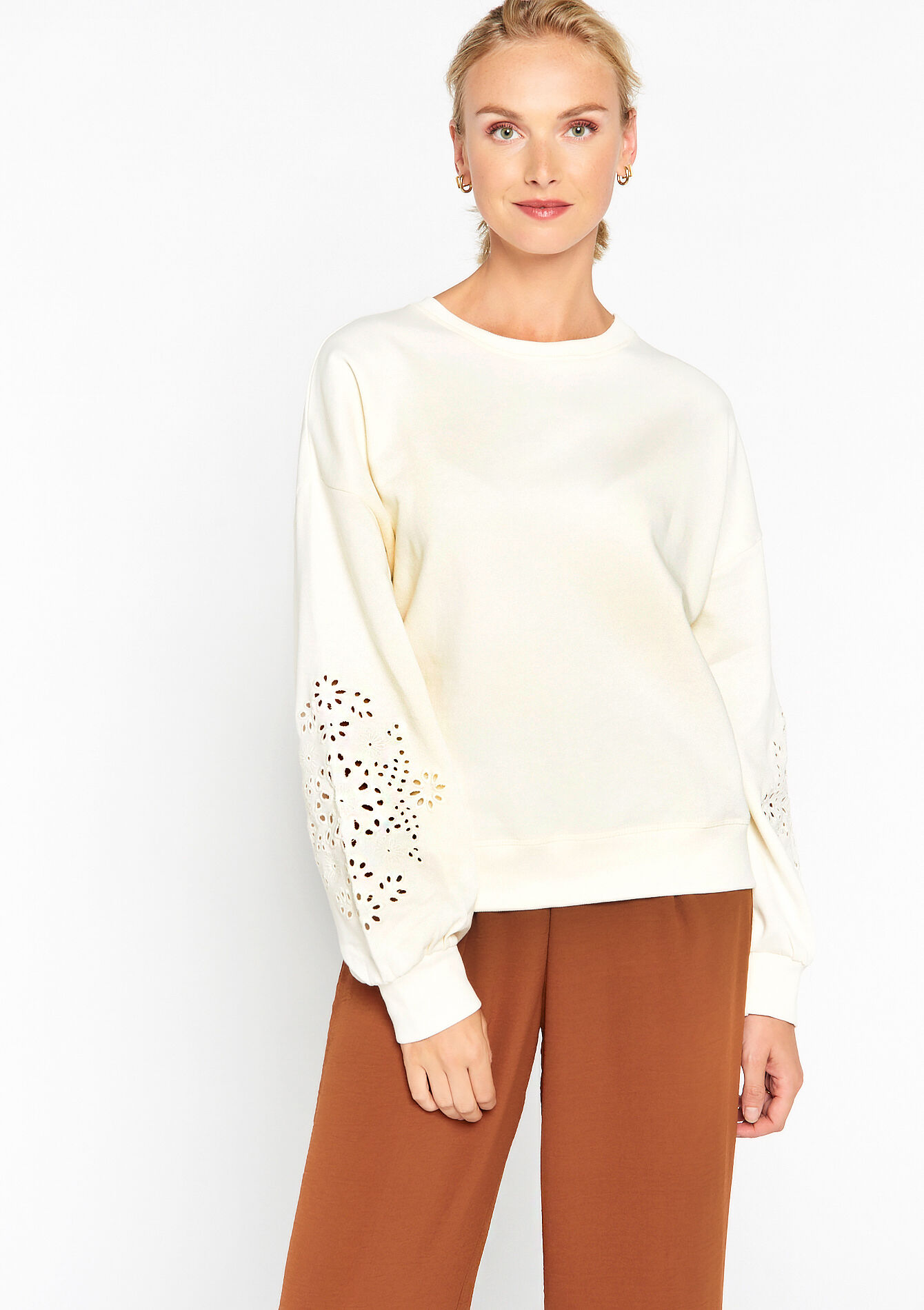 Pullover with embroidery - VANILLA WHITE - 03001693_1013