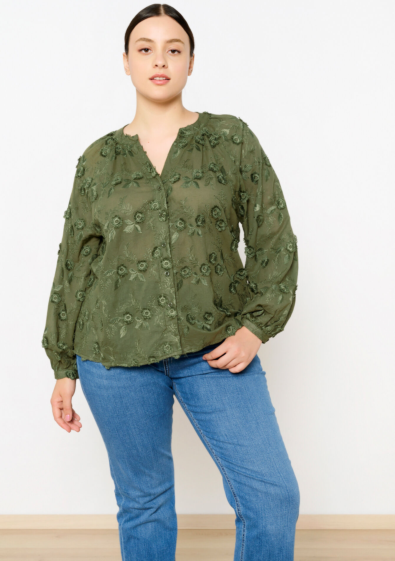 Hemd met geborduurde bloemen - KHAKI MED - 05702612_4327