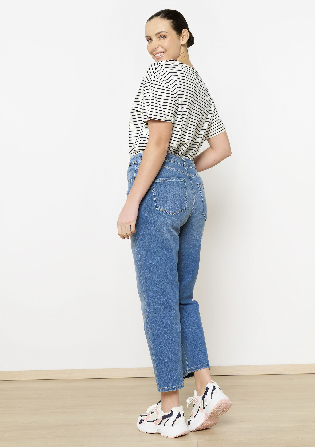 High waist straight jeans, High waist straight jeans - MEDIUM BLUE - 22000563