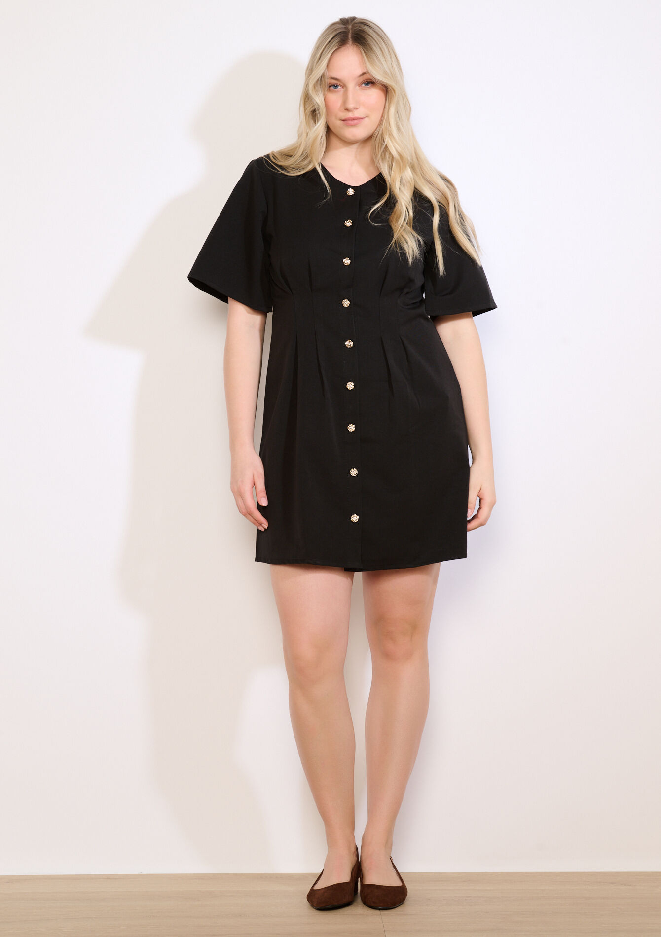 Korte jurk met knopen - BLACK - 08104450_1119