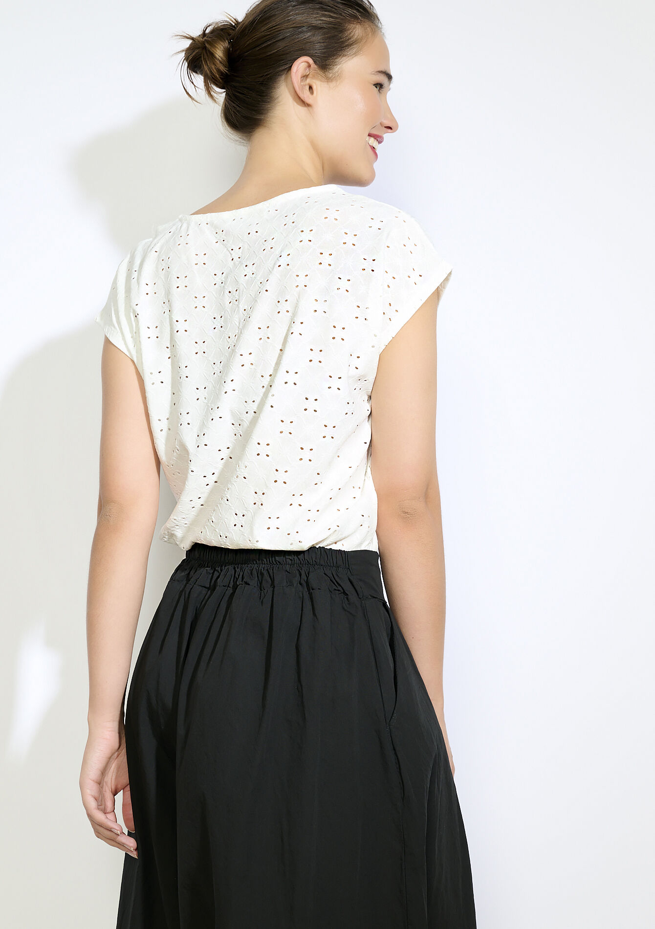 Embroidered cotton top, Embroidered cotton top - OPTICAL WHITE - 02301848_1019