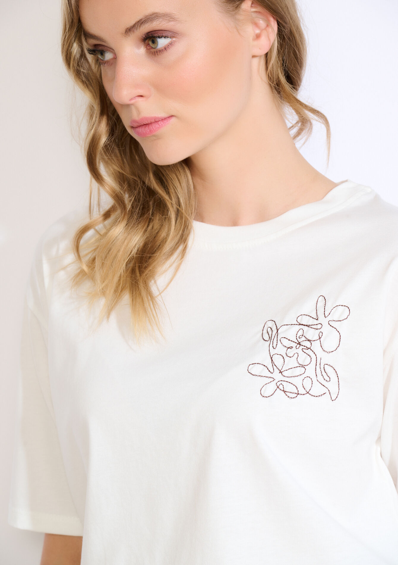 T-shirt à détail brodé, , back