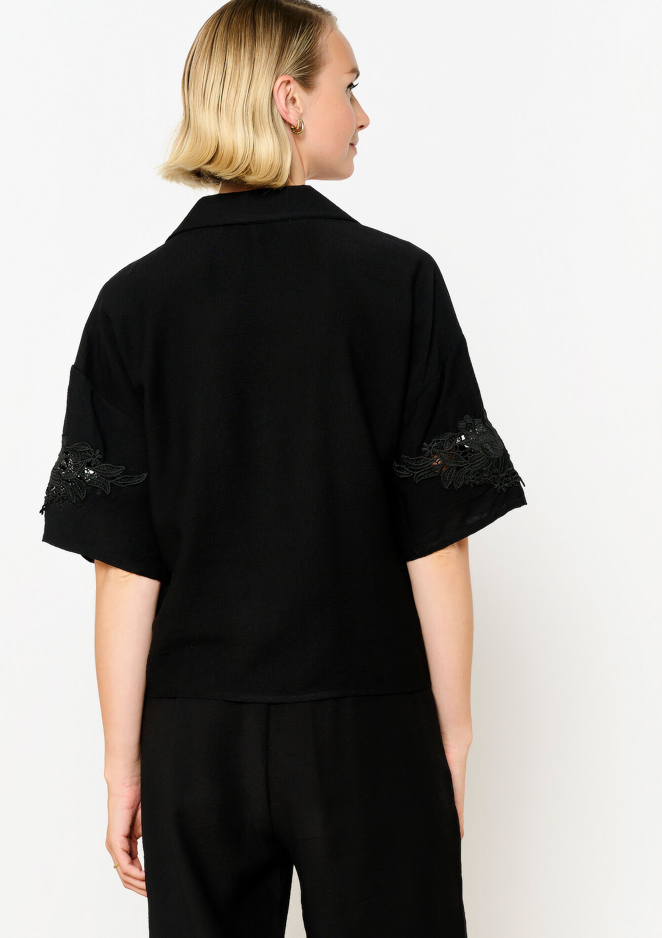 Shirt with macramé - BLACK - 05702626