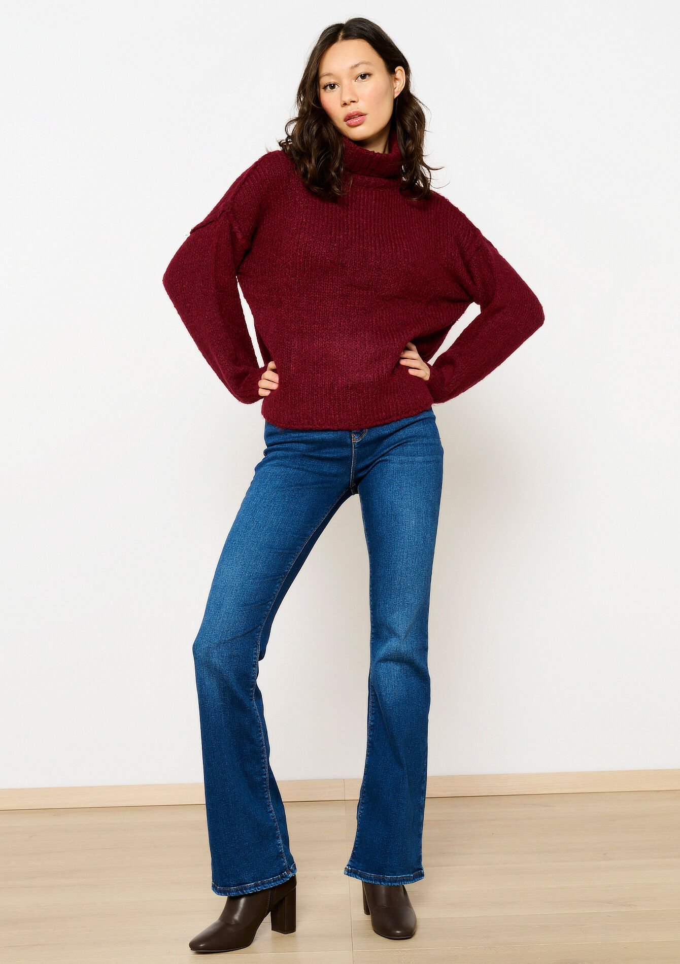 Grofgebreide trui met rolkraag - BORDEAUX WINE - 04101259_5514