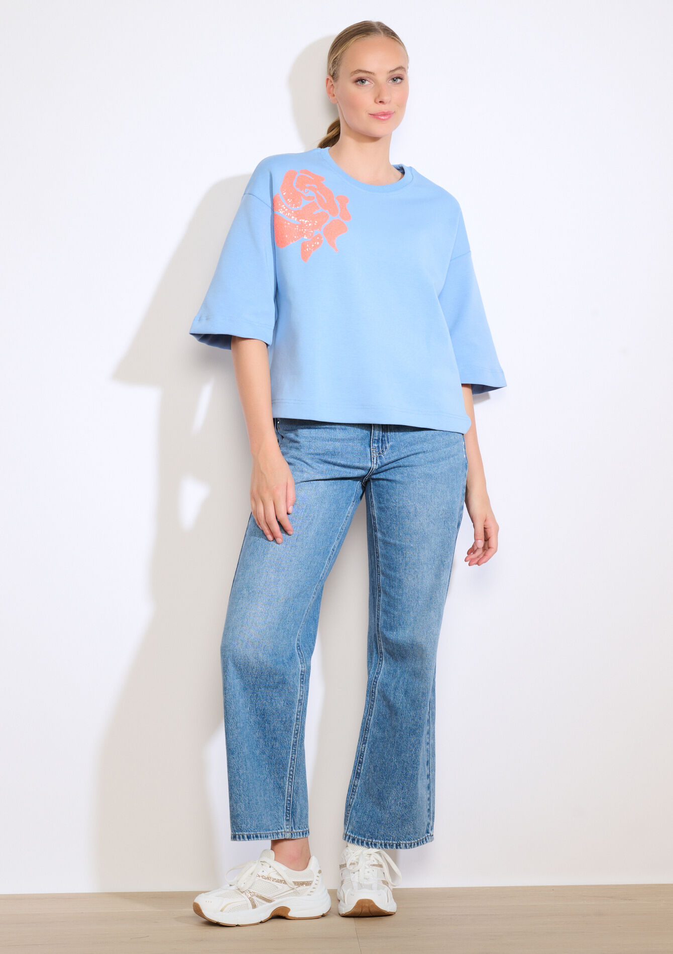 Sweat met paillettenbloem, Sweat met paillettenbloem - BLUE PASTEL - 03001808_3003