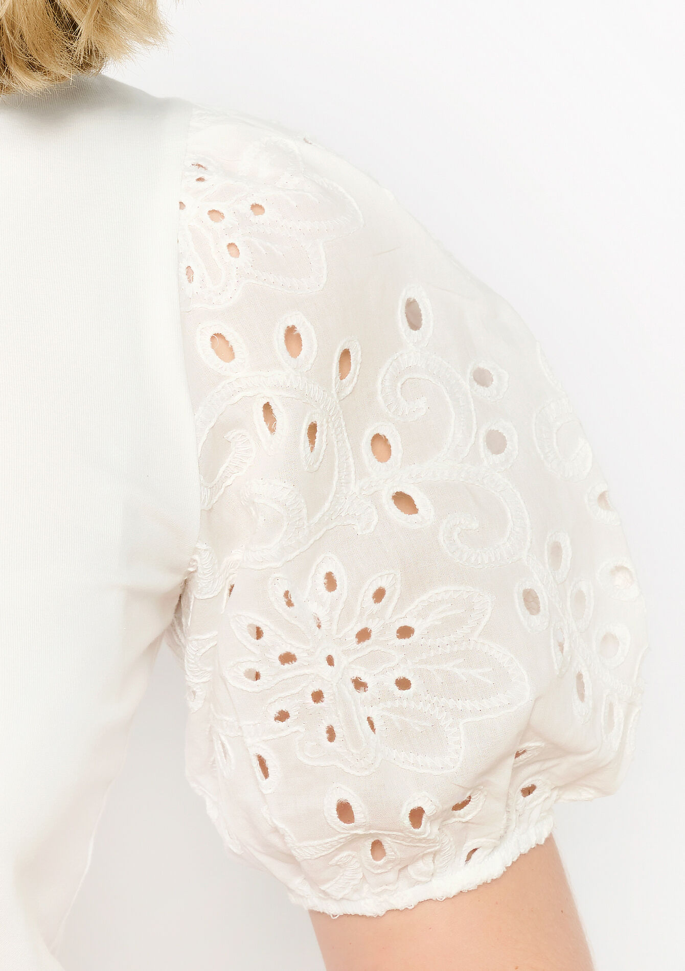 T-shirt with embroidered puff sleeves, T-shirt with embroidered puff sleeves - OPTICAL WHITE - 02301618_1019