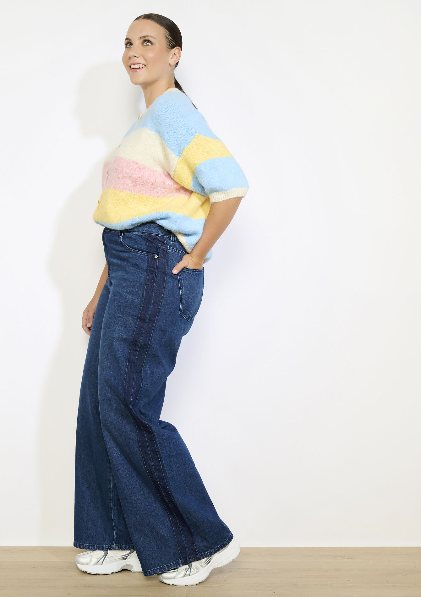 High-waist wide leg jeans, High-waist wide leg jeans, , back