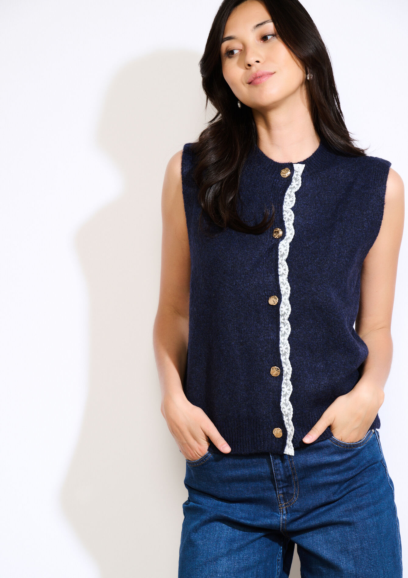 Sleeveless soft buttoned cardigan - NAVY BASIC - 04101322_2723