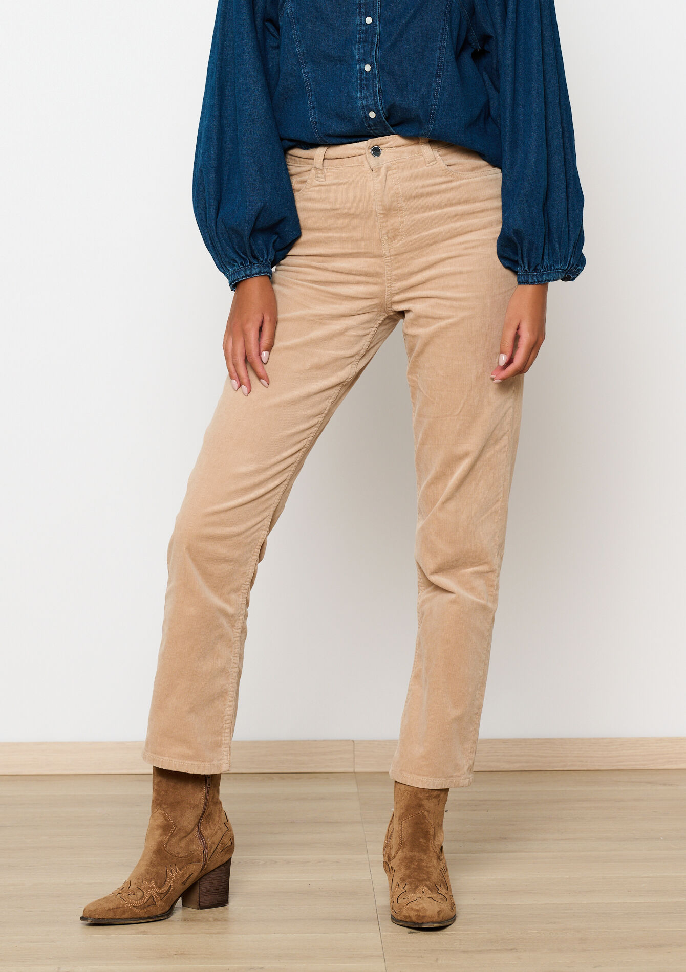 Corduroy trousers - LT BEIGE - 06004509_2527