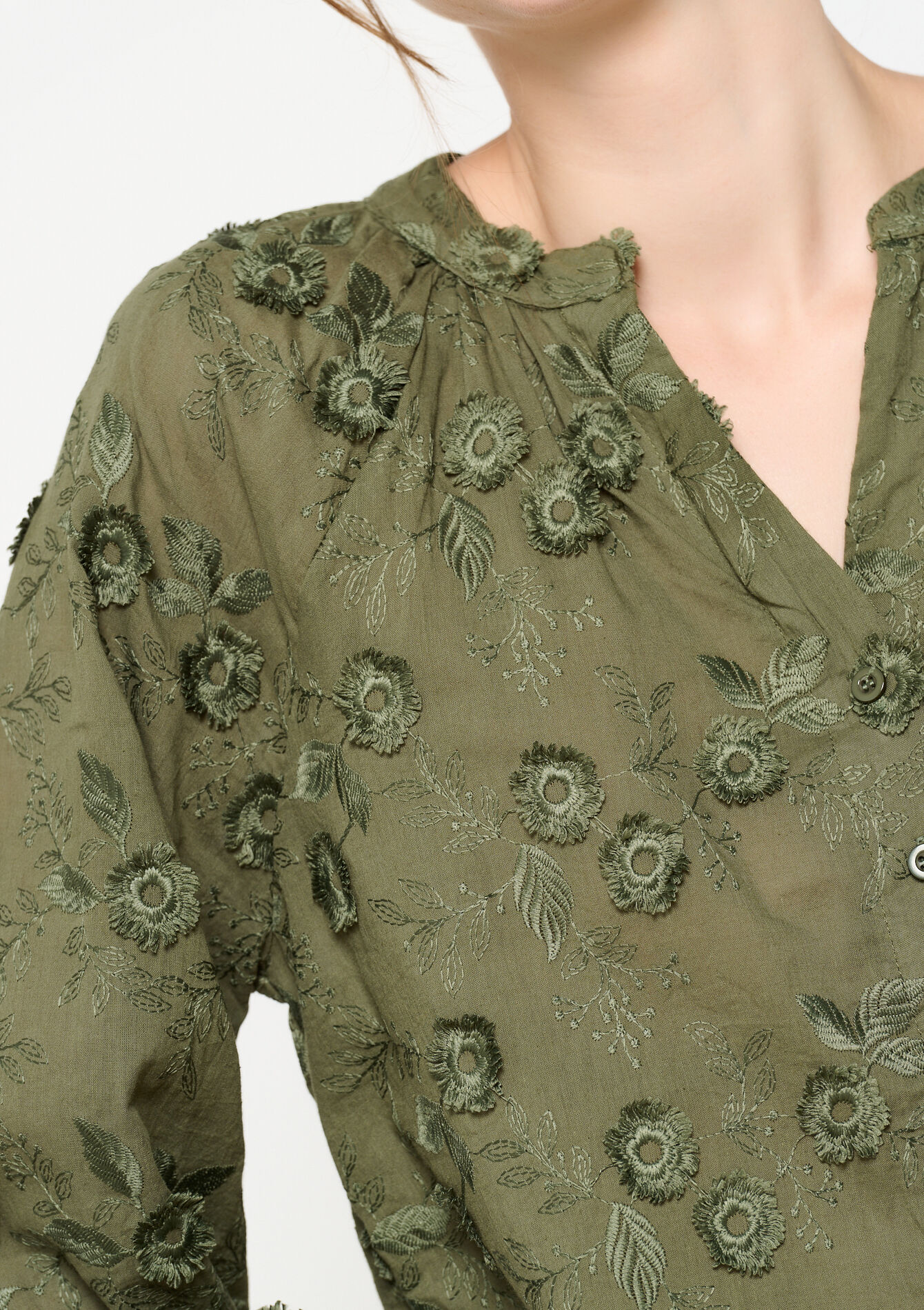 Hemd met geborduurde bloemen - KHAKI MED - 05702612_4327
