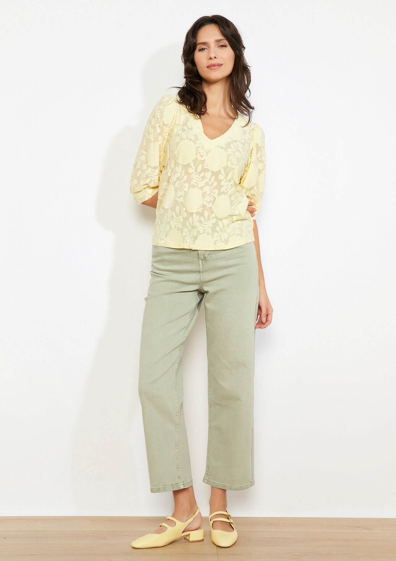 V-hals blouse met borduursel - YELLOW PASTEL - 02301993