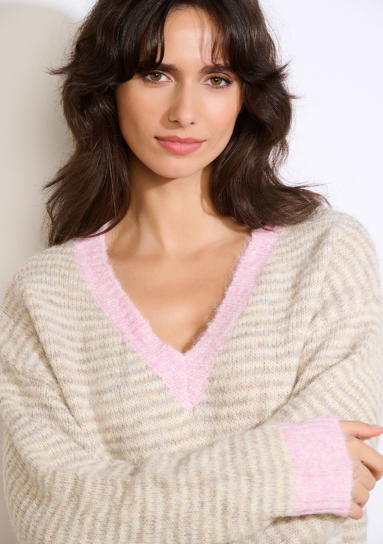 Soft v-neck sweater, Soft v-neck sweater - LIGHT TAUPE - 04007050