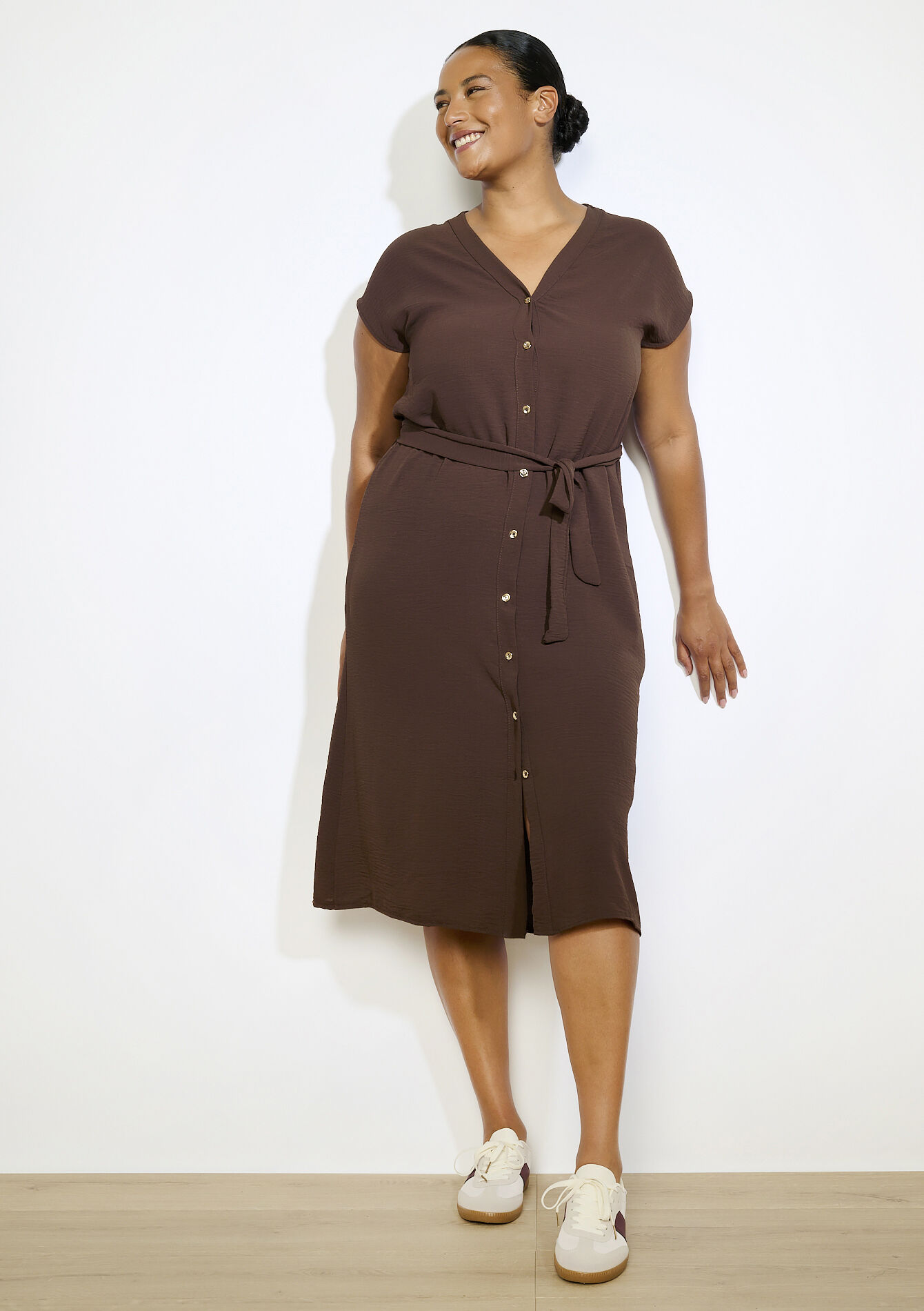 Buttoned midi shirt dress - BROWN DARK CHOCOLATE - 08104243_3720