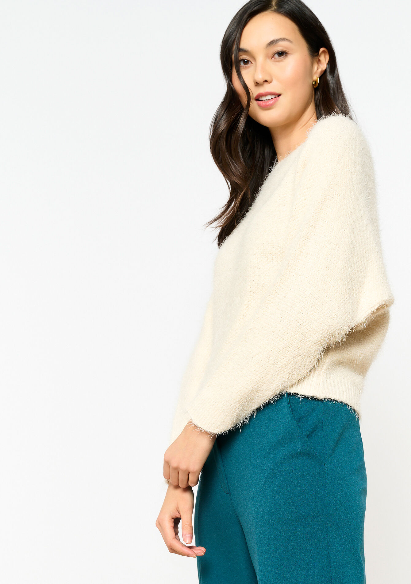 Eyelash trui met boatneck - LT BEIGE - 04006395_2527