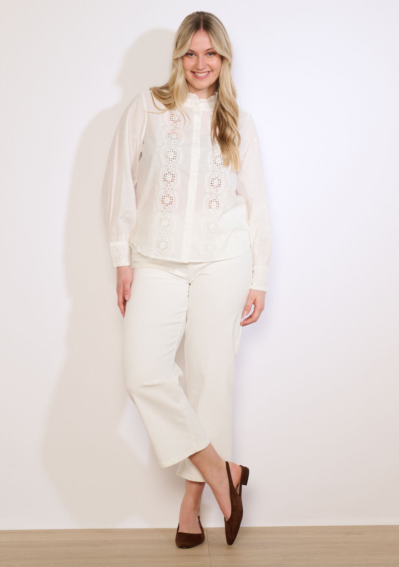 Elegante witte blouse met broderie - OPTICAL WHITE - 05702953_1019