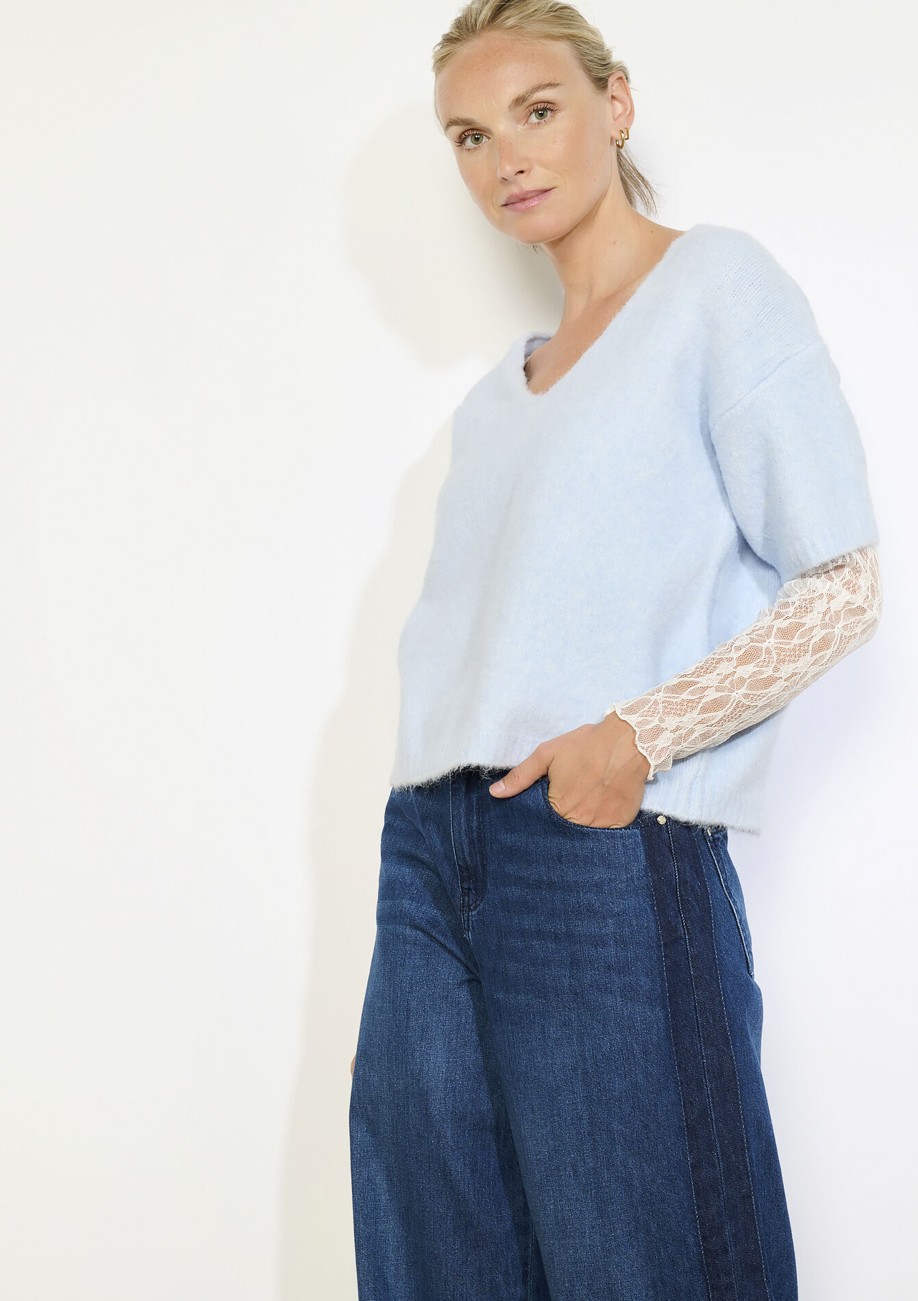 Pluizige trui met kanten lagen, Pluizige trui met kanten lagen - LT BLUE - 04007081_2519