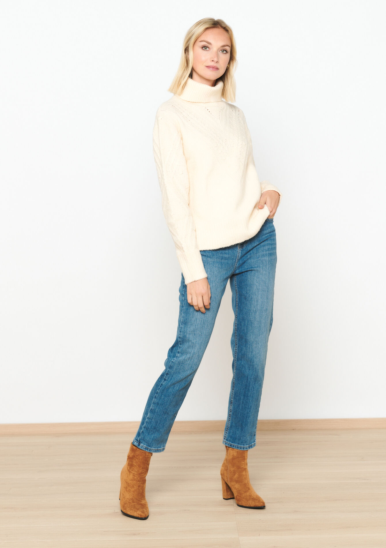 Grofgebreide coltrui met reliëf  - ECRU PEACH - 04101041_2564