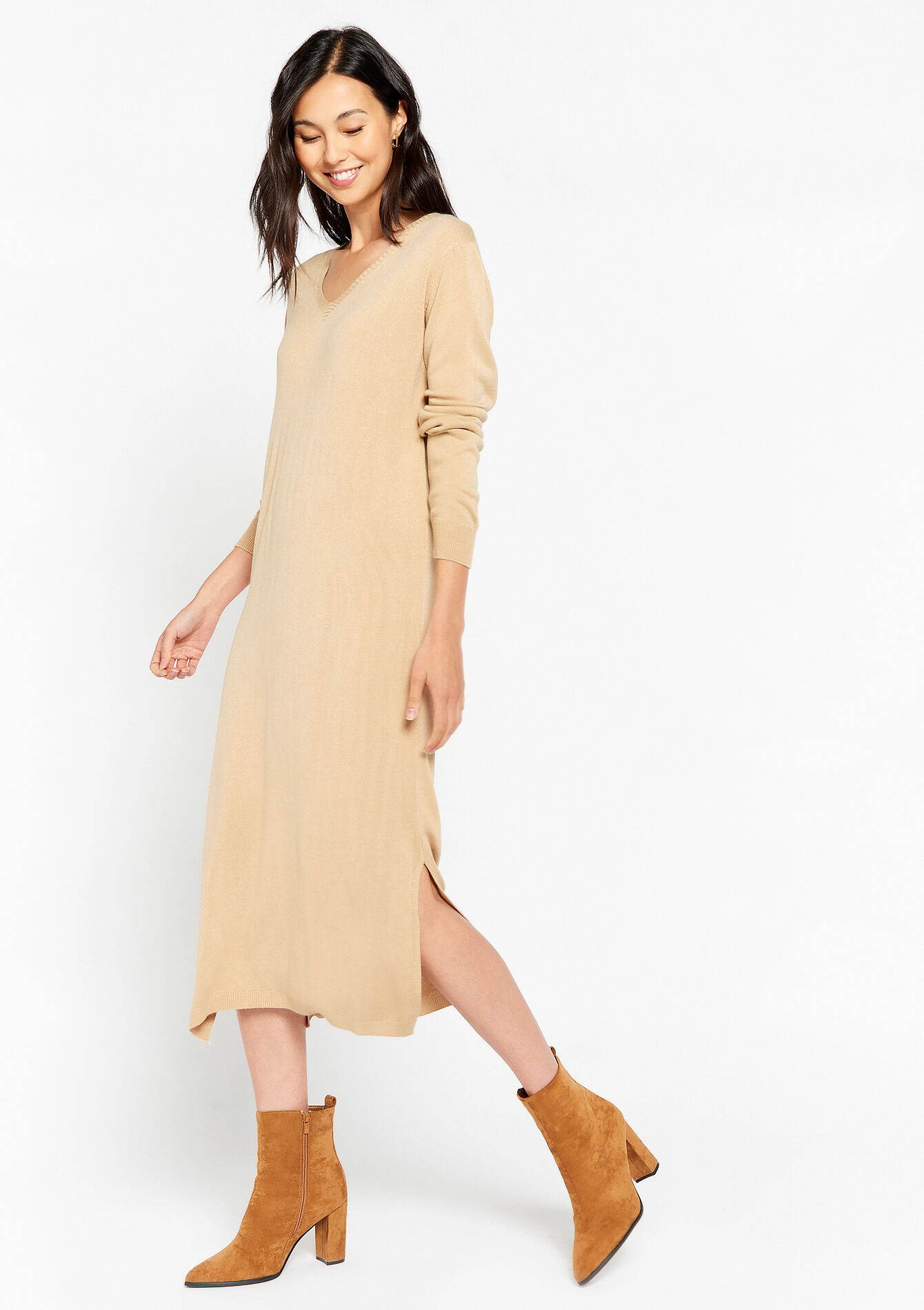 Knitted dress with V-neck, Knitted dress with V-neck - LIGHT CAMEL - 08602181_3814